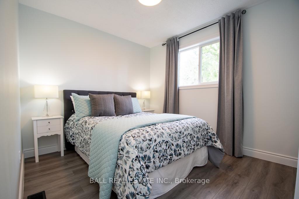 Photo 19 of 2546 Marsdale Drive, Peterborough, Ashburnham Ward 4 — HOMEH