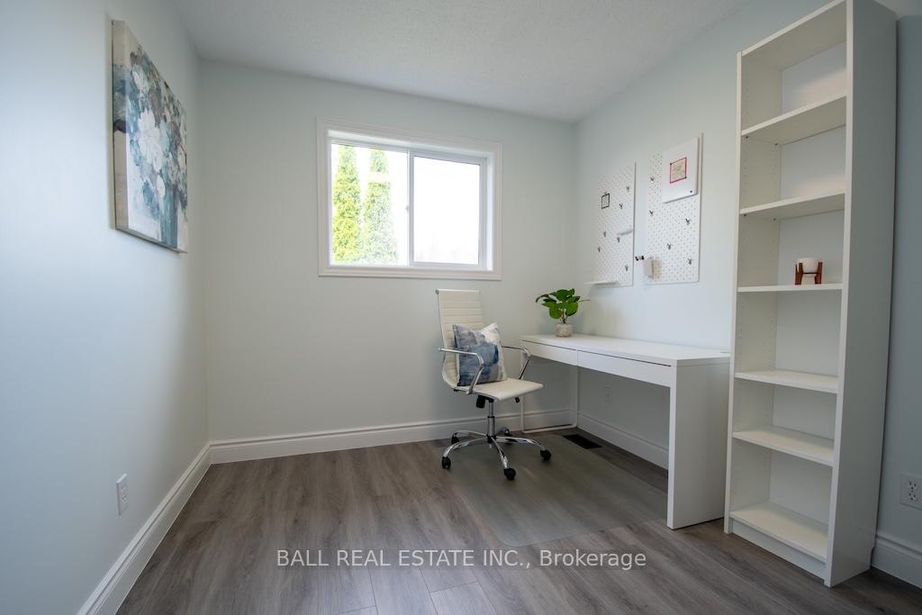 Photo 22 of 2546 Marsdale Drive, Peterborough, Ashburnham Ward 4 — HOMEH