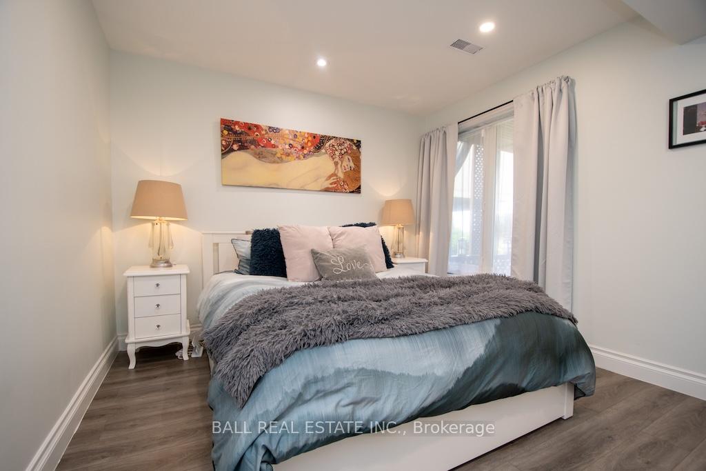 Photo 23 of 2546 Marsdale Drive, Peterborough, Ashburnham Ward 4 — HOMEH