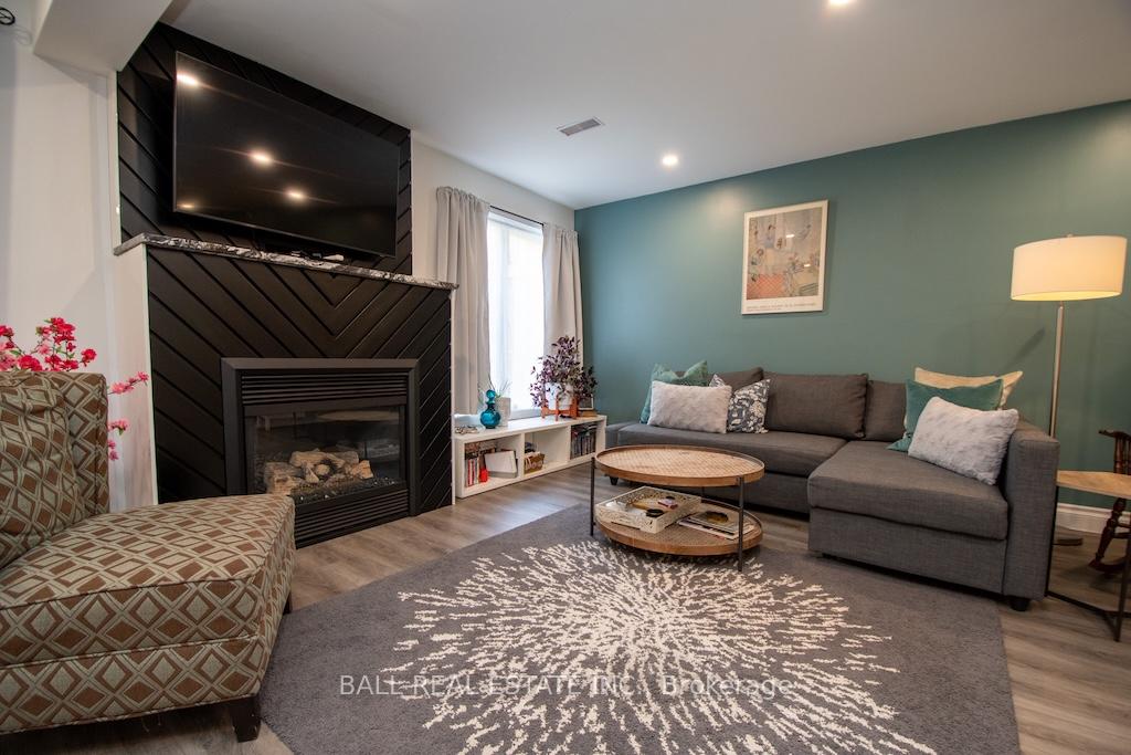 Photo 26 of 2546 Marsdale Drive, Peterborough, Ashburnham Ward 4 — HOMEH