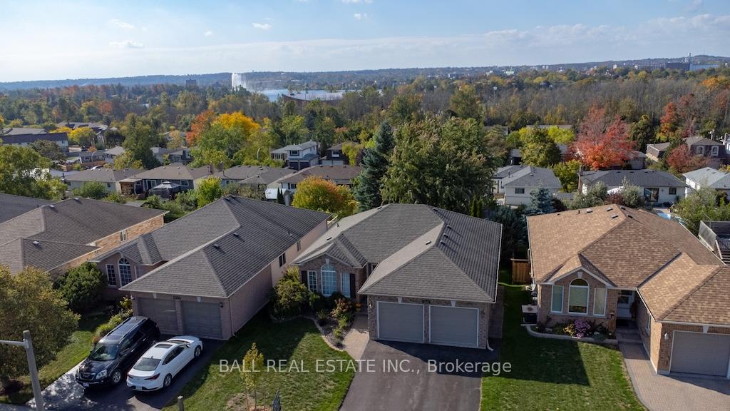 Photo 32 of 2546 Marsdale Drive, Peterborough, Ashburnham Ward 4 — HOMEH