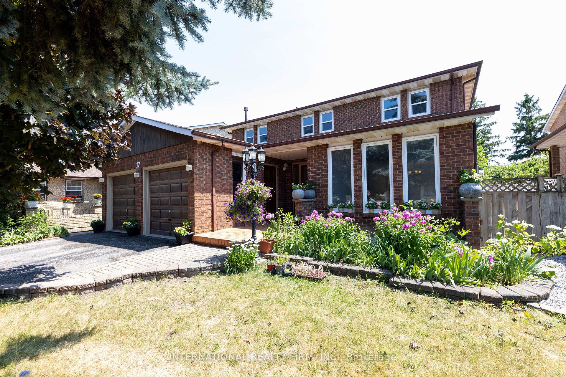 Front of 17 Southview Drive