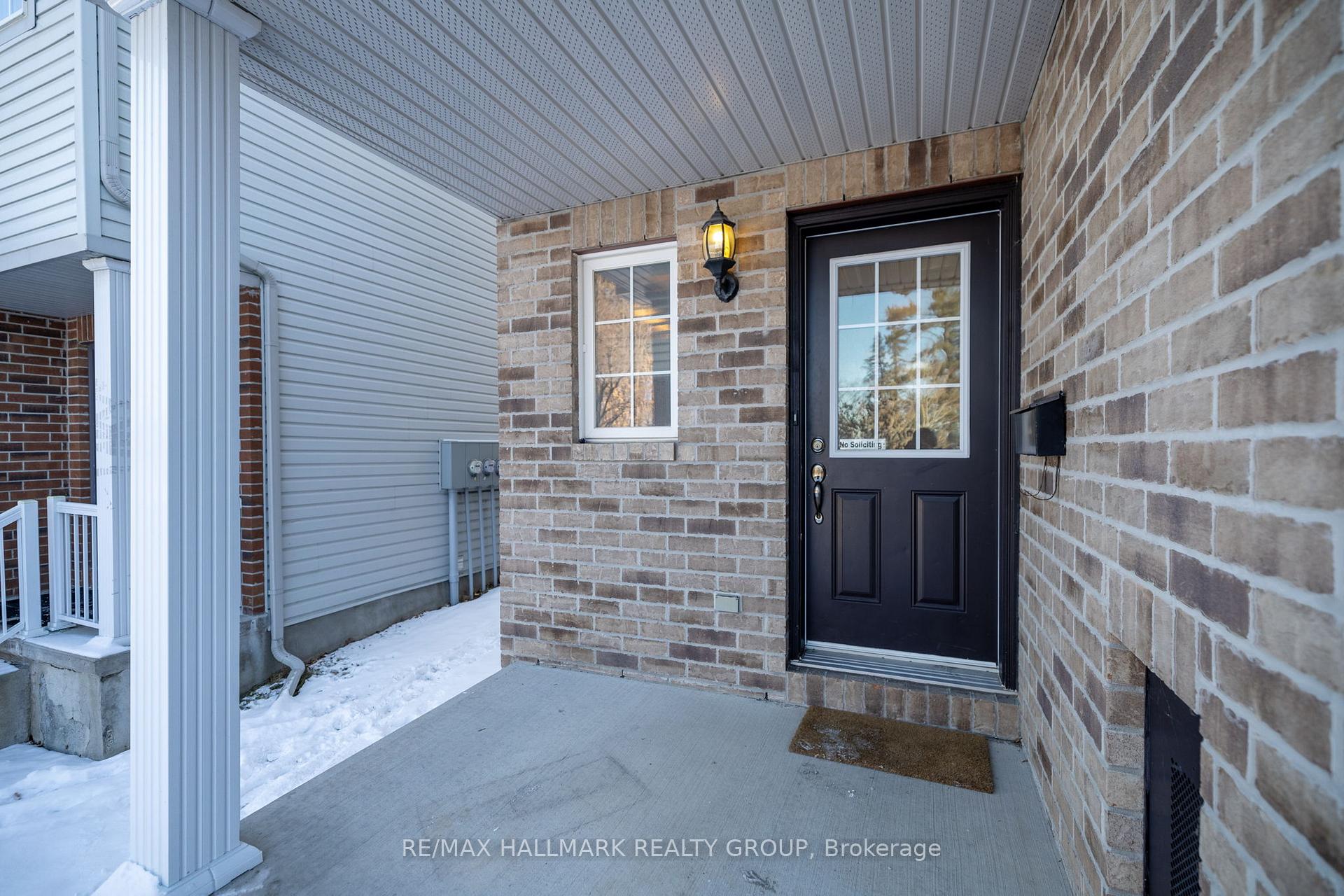 Photo 2 of 112 Challenge Crescent, Ottawa, Springridge/East Village — HOMEH