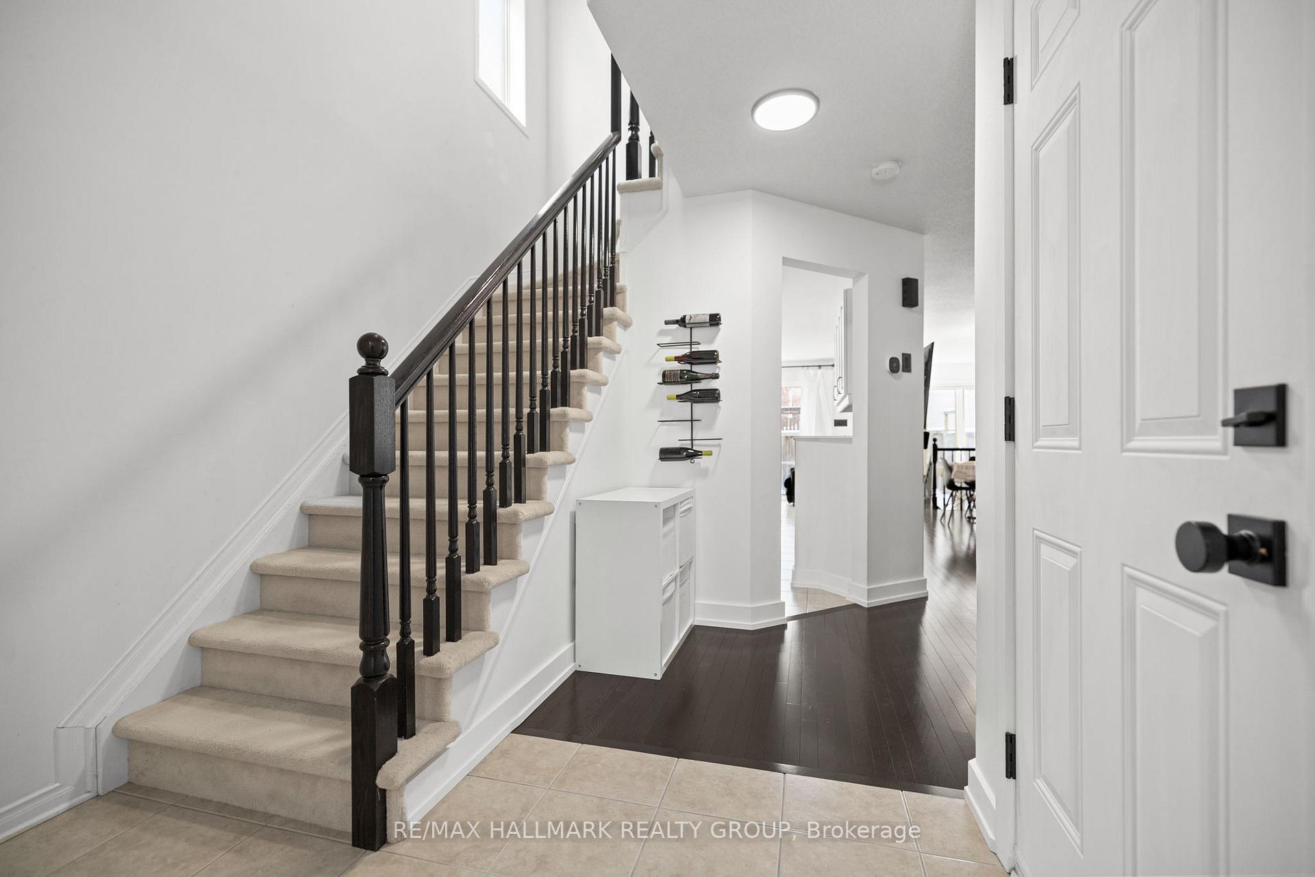 Photo 5 of 112 Challenge Crescent, Ottawa, Springridge/East Village — HOMEH
