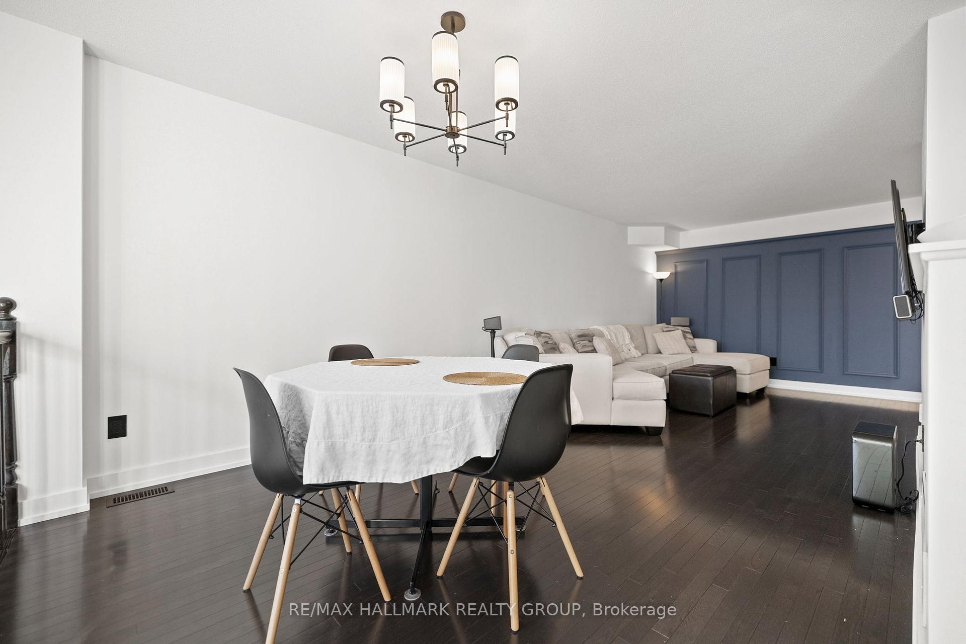 Photo 10 of 112 Challenge Crescent, Ottawa, Springridge/East Village — HOMEH