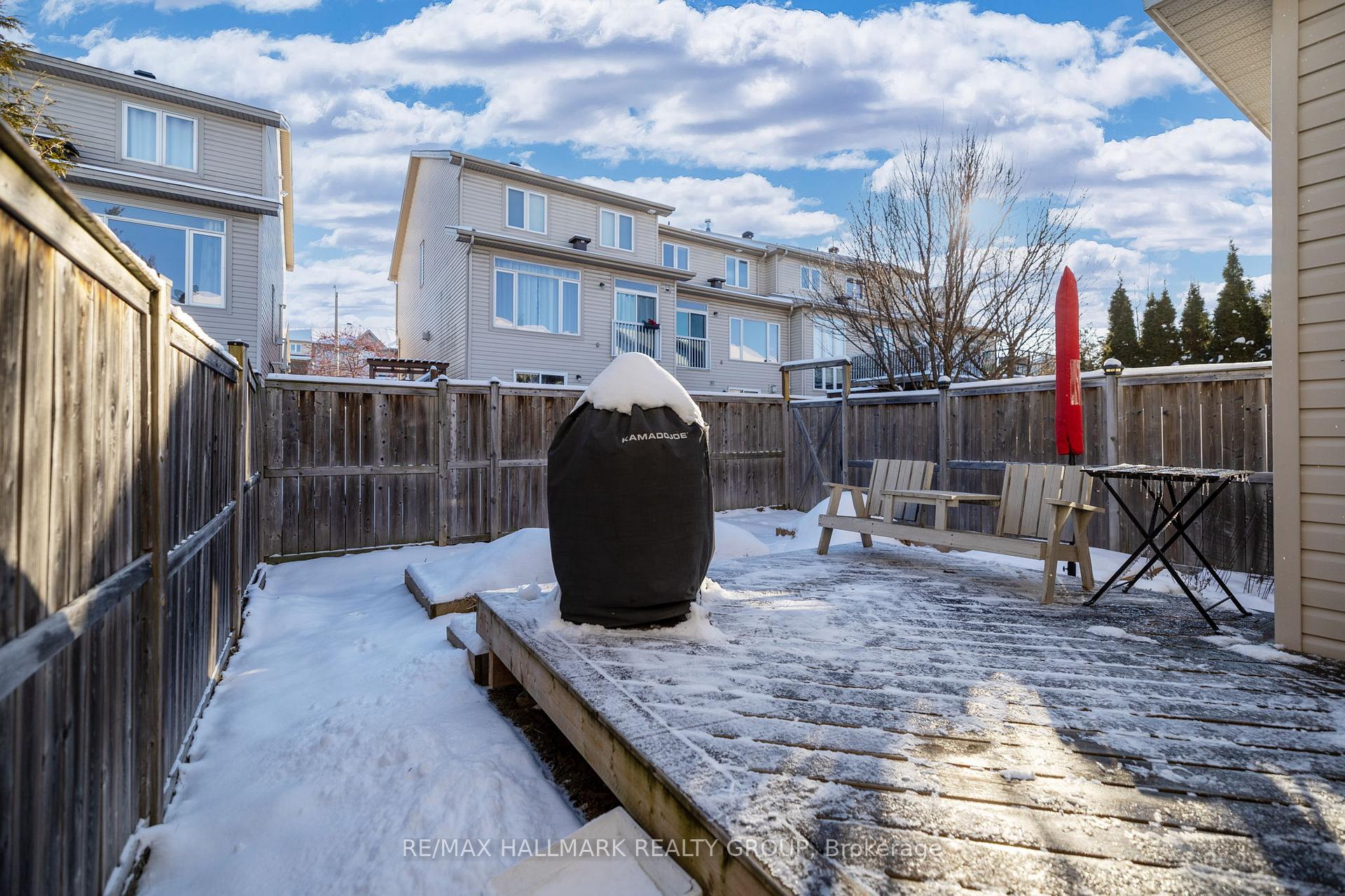 Photo 29 of 112 Challenge Crescent, Ottawa, Springridge/East Village — HOMEH