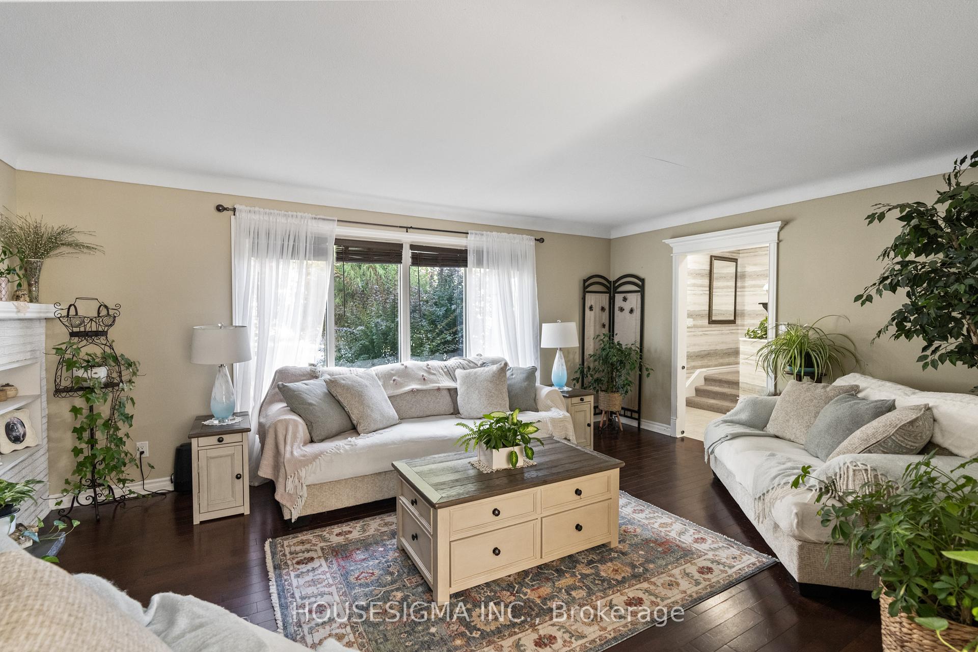 Photo 8 of 19 Claremount Circle N, Welland, Prince Charles — HOMEH