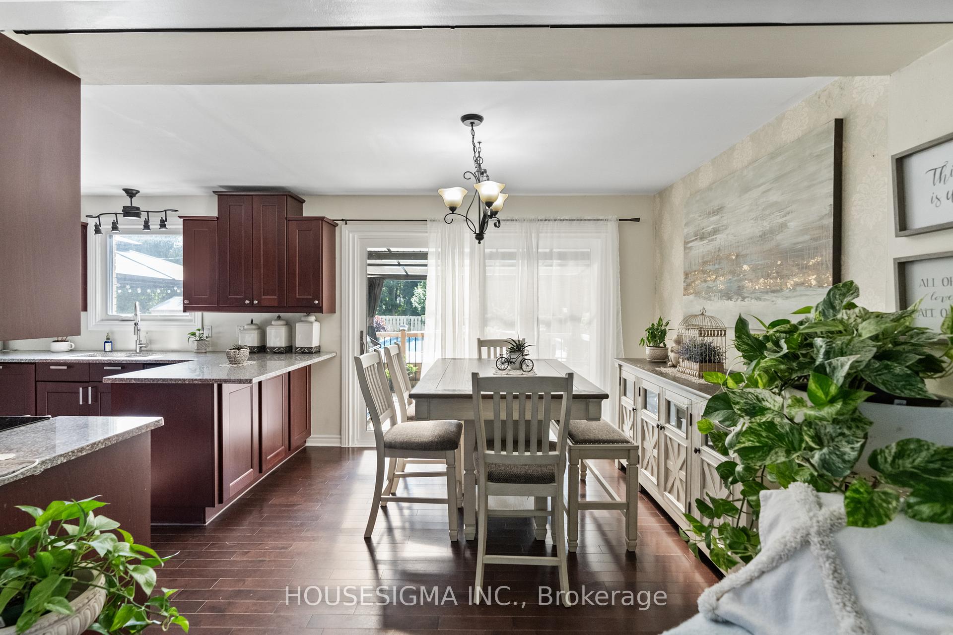 Photo 13 of 19 Claremount Circle N, Welland, Prince Charles — HOMEH