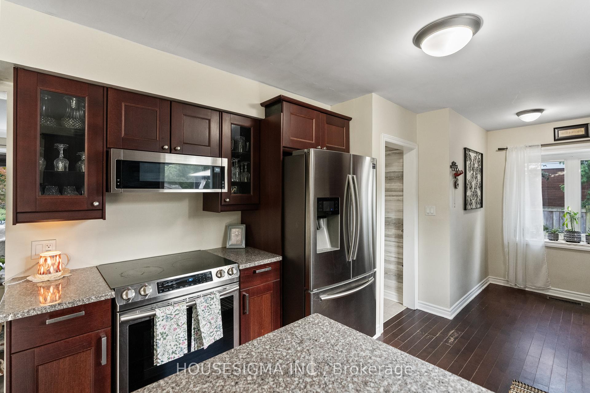 Photo 16 of 19 Claremount Circle N, Welland, Prince Charles — HOMEH