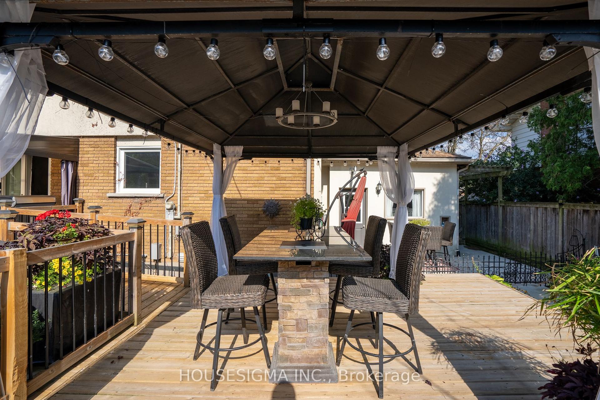 Photo 32 of 19 Claremount Circle N, Welland, Prince Charles — HOMEH