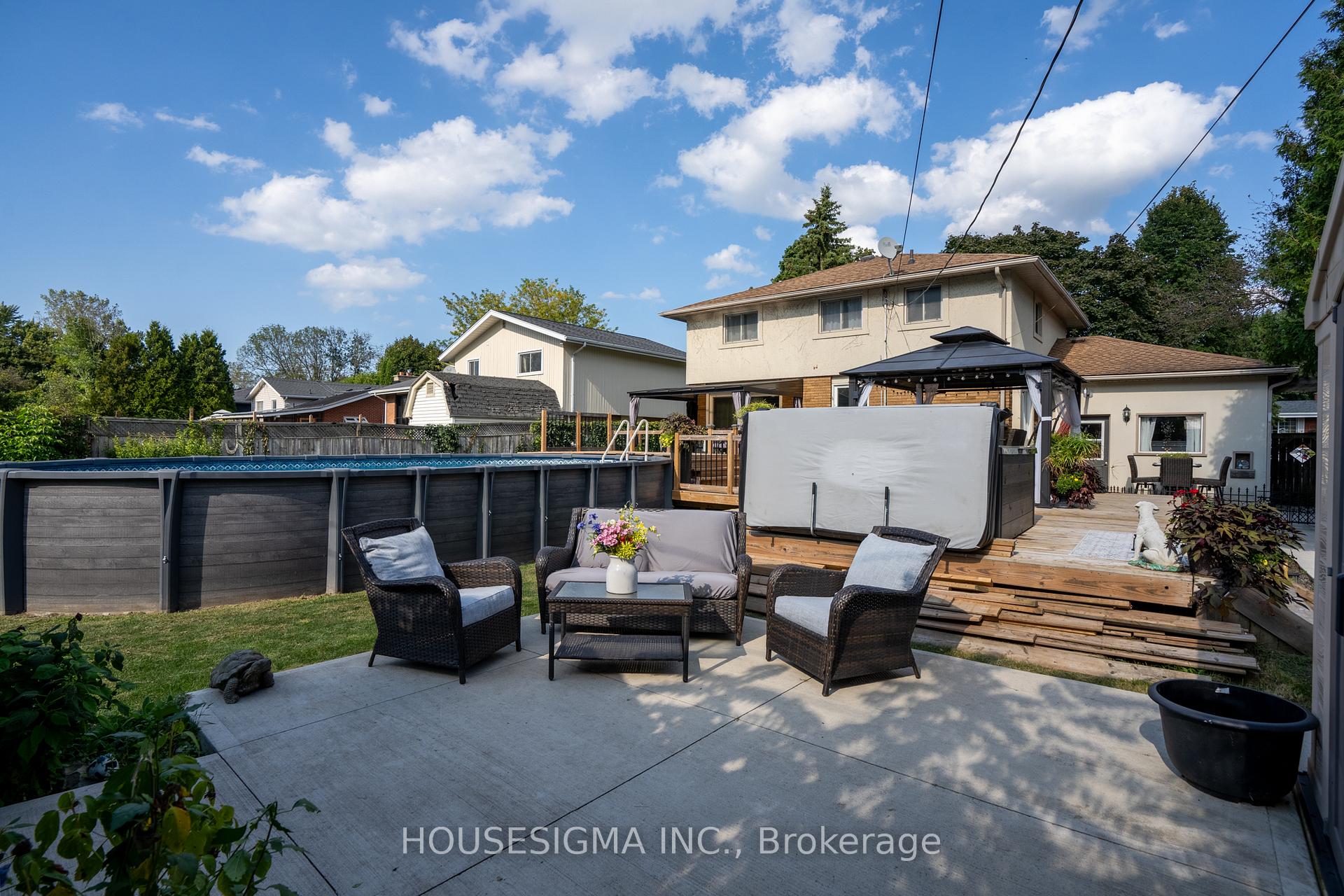 Photo 37 of 19 Claremount Circle N, Welland, Prince Charles — HOMEH
