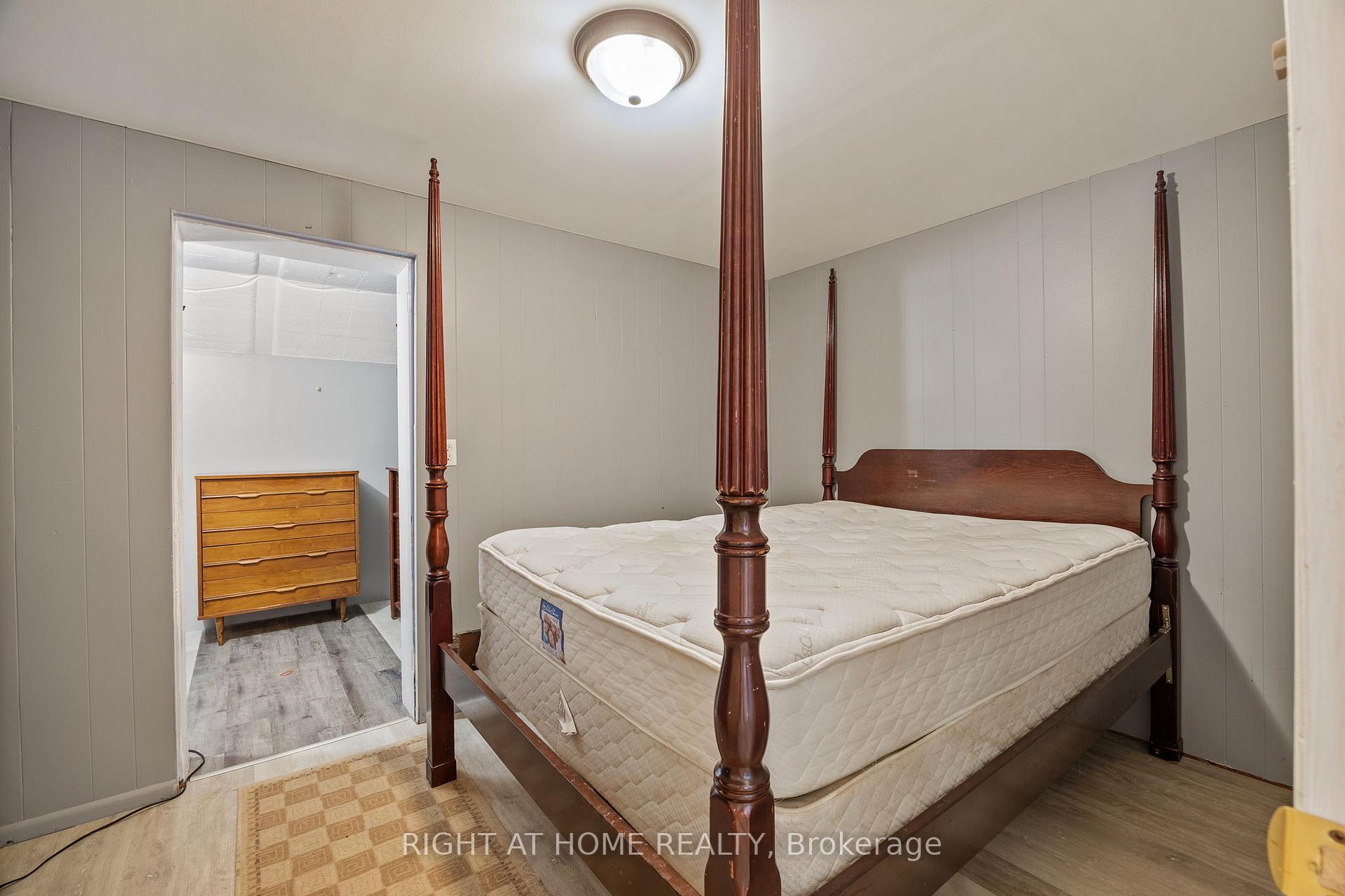 Photo 15 of 33 Jeanne Court, Whitby, Blue Grass Meadows — HOMEH
