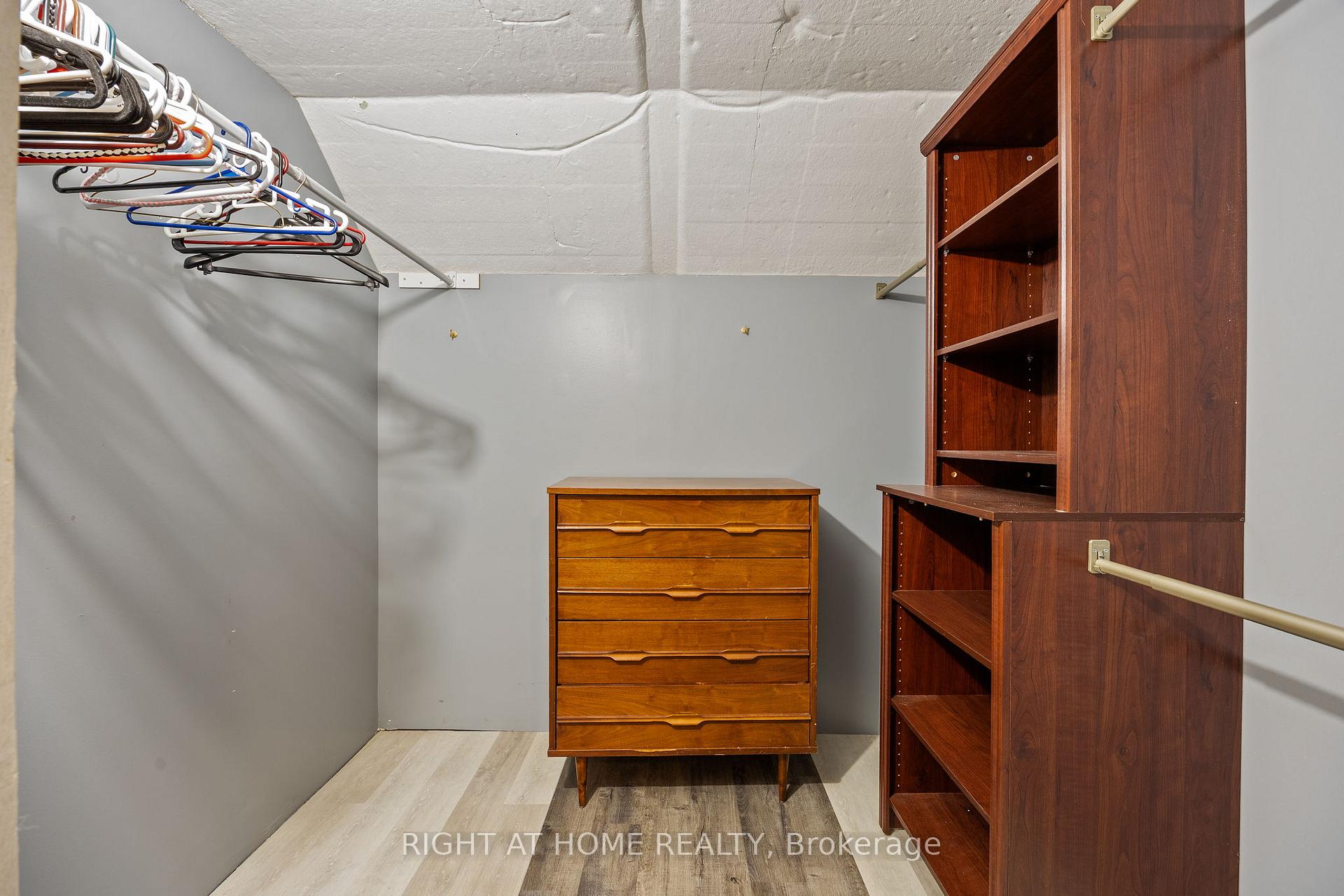 Photo 16 of 33 Jeanne Court, Whitby, Blue Grass Meadows — HOMEH