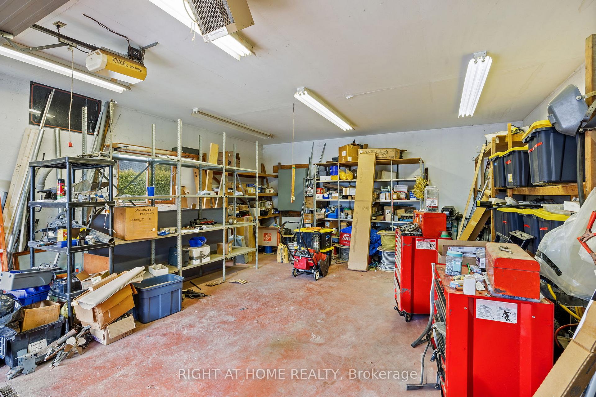 Photo 21 of 33 Jeanne Court, Whitby, Blue Grass Meadows — HOMEH