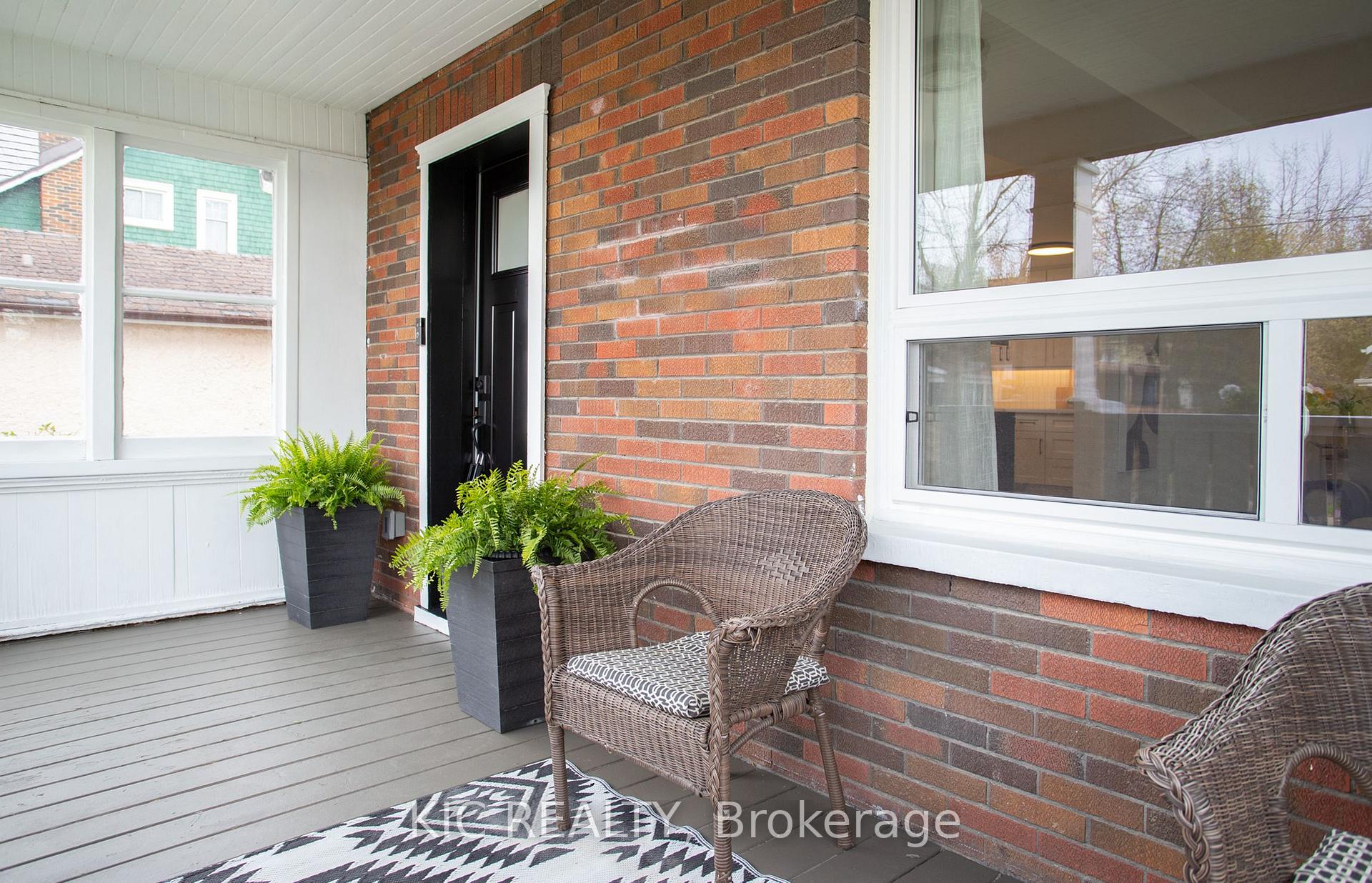 Photo 3 of 338 Colborne Street E, Oshawa, O'Neill — HOMEH