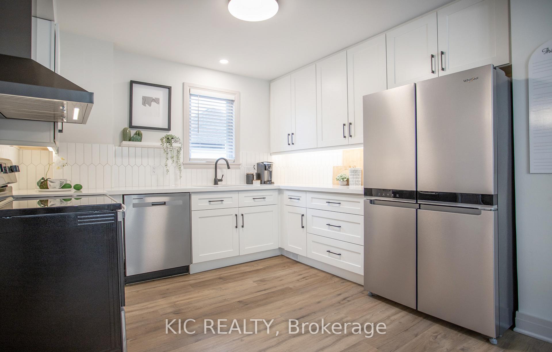 Photo 17 of 338 Colborne Street E, Oshawa, O'Neill — HOMEH