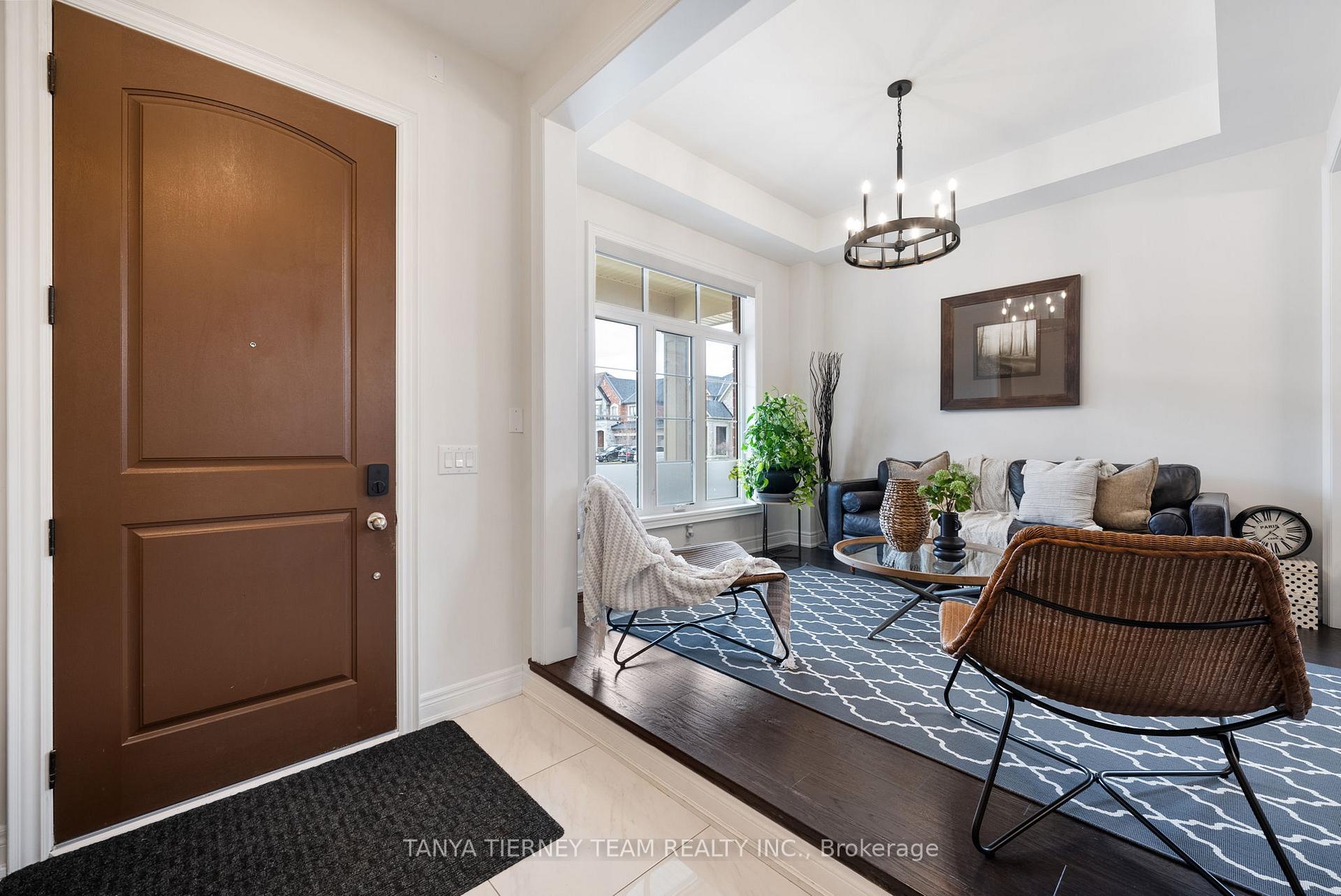 Photo 4 of 52 Blenheim Circle, Whitby, Williamsburg — HOMEH