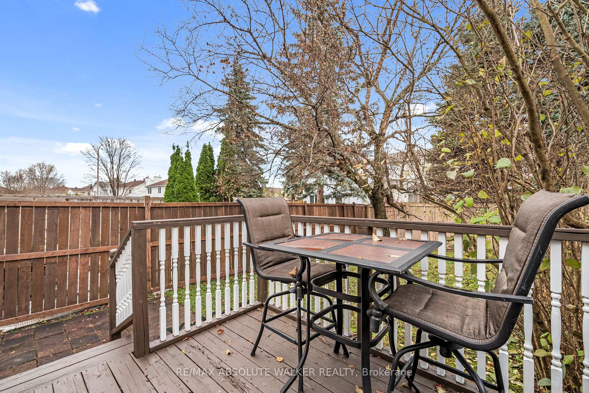 Photo 24 of 556 Latour Crescent, Ottawa, Fallingbrook/Gardenway South — HOMEH