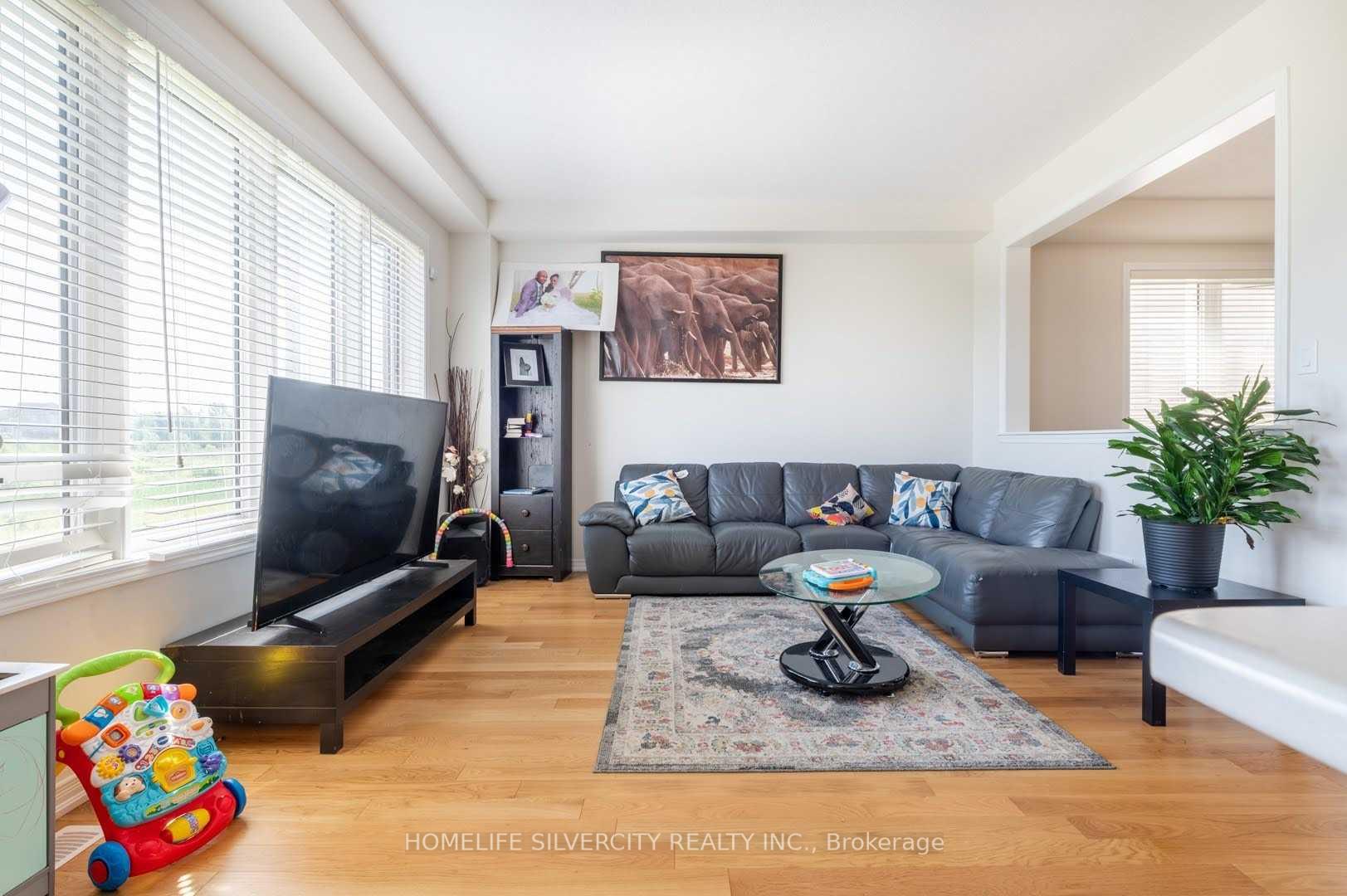 Photo 5 of Unit MAIN AND 2ND FLOOR, 45 Anderson Road, Brant, Brantford Twp — HOMEH