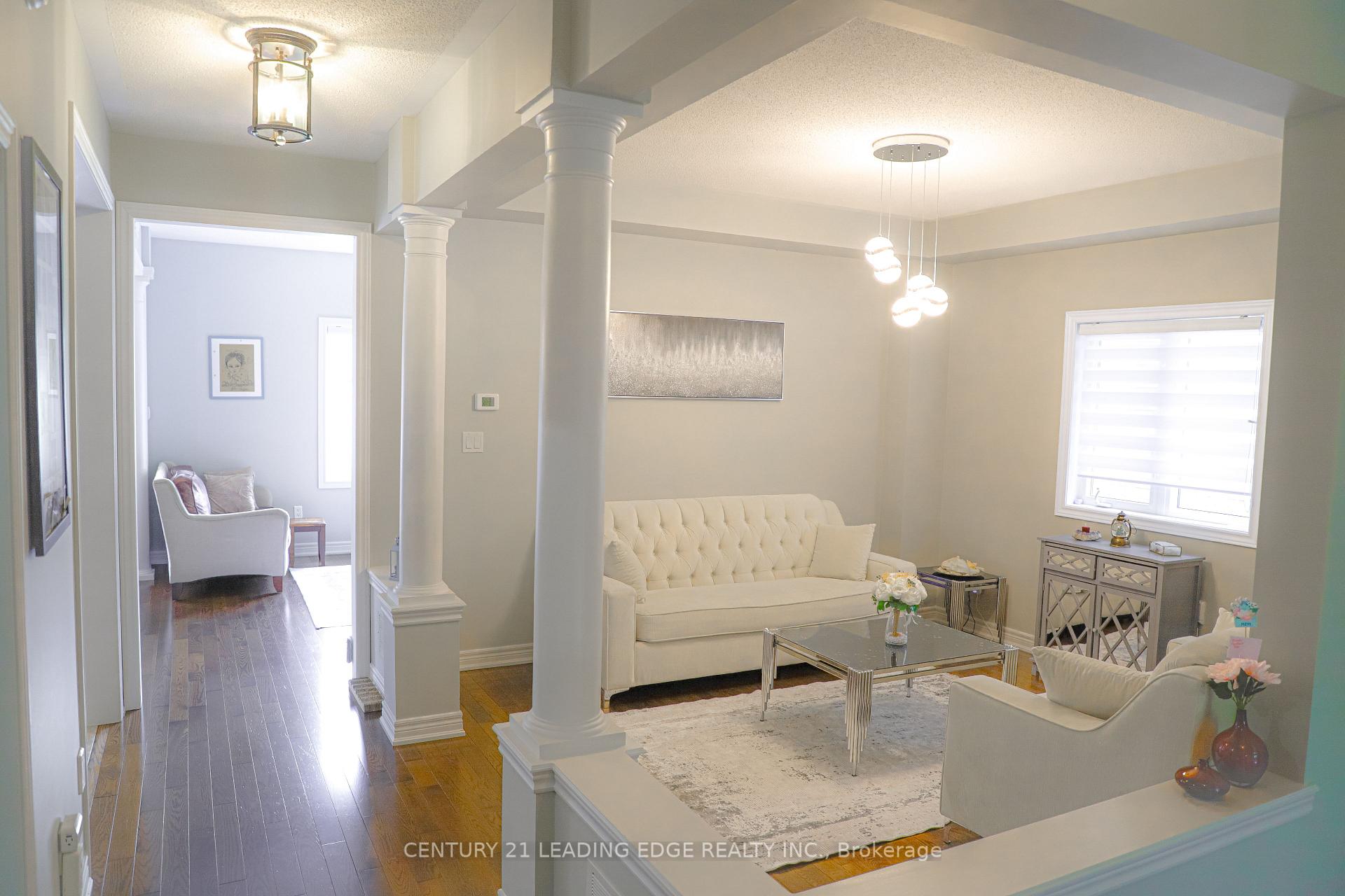 Photo 11 of 112 Lormel Gate, Vaughan, Vellore Village — HOMEH