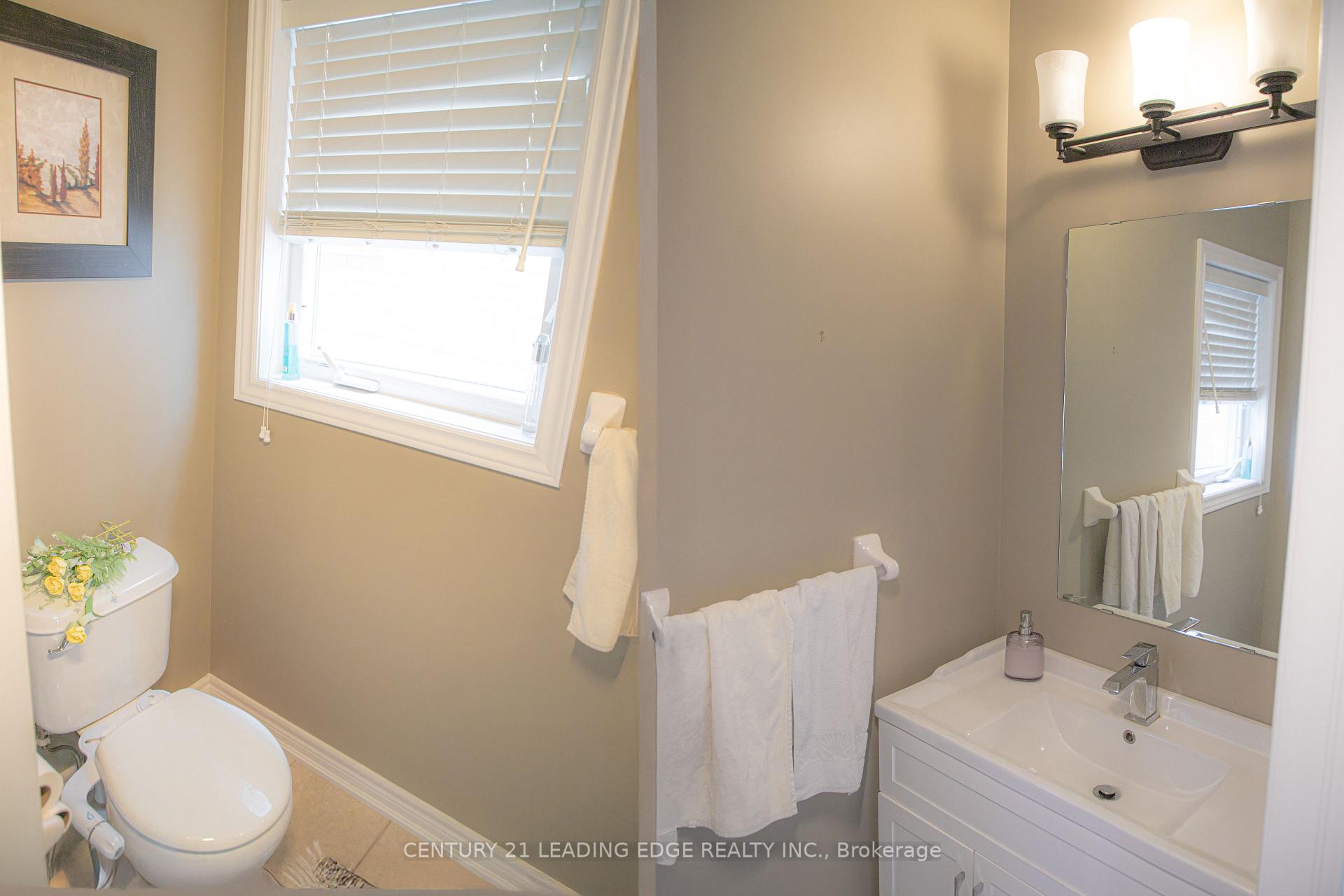 Photo 15 of 112 Lormel Gate, Vaughan, Vellore Village — HOMEH