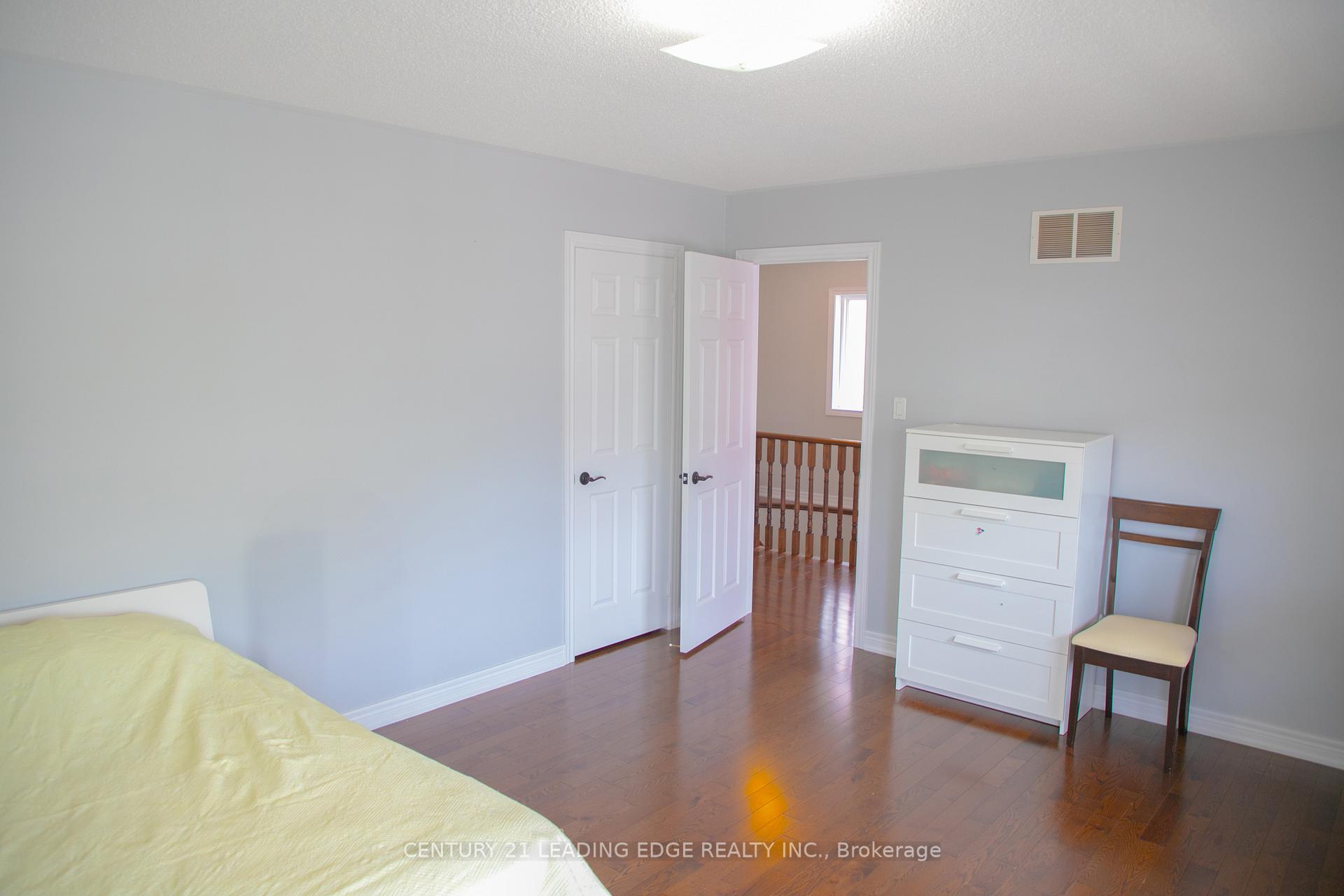 Photo 21 of 112 Lormel Gate, Vaughan, Vellore Village — HOMEH