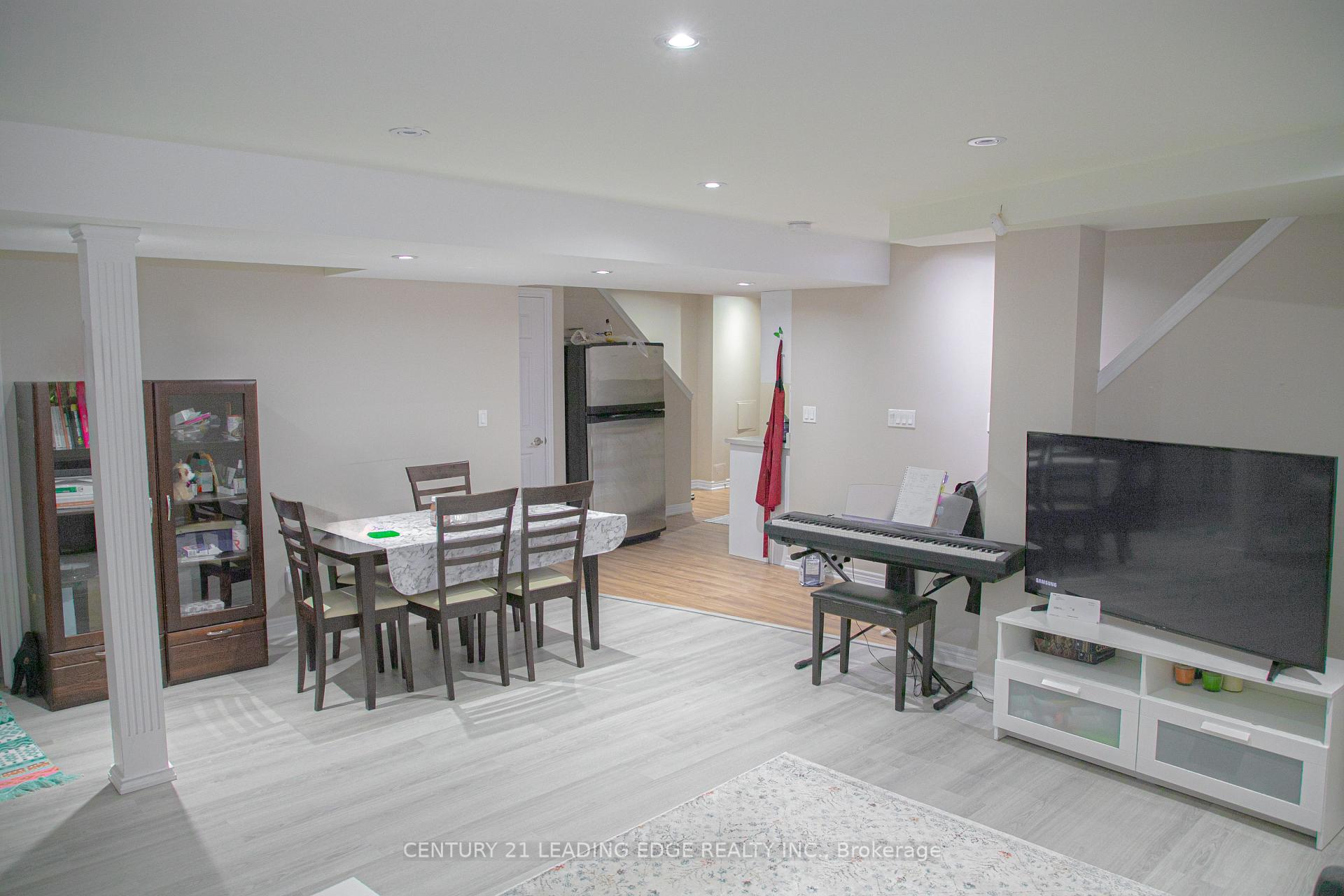 Photo 31 of 112 Lormel Gate, Vaughan, Vellore Village — HOMEH