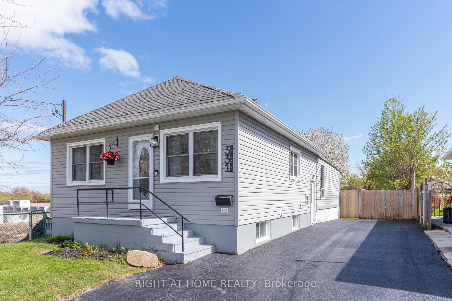 Photo 3 of 331 Ballard Street, Oshawa, Lakeview — HOMEH
