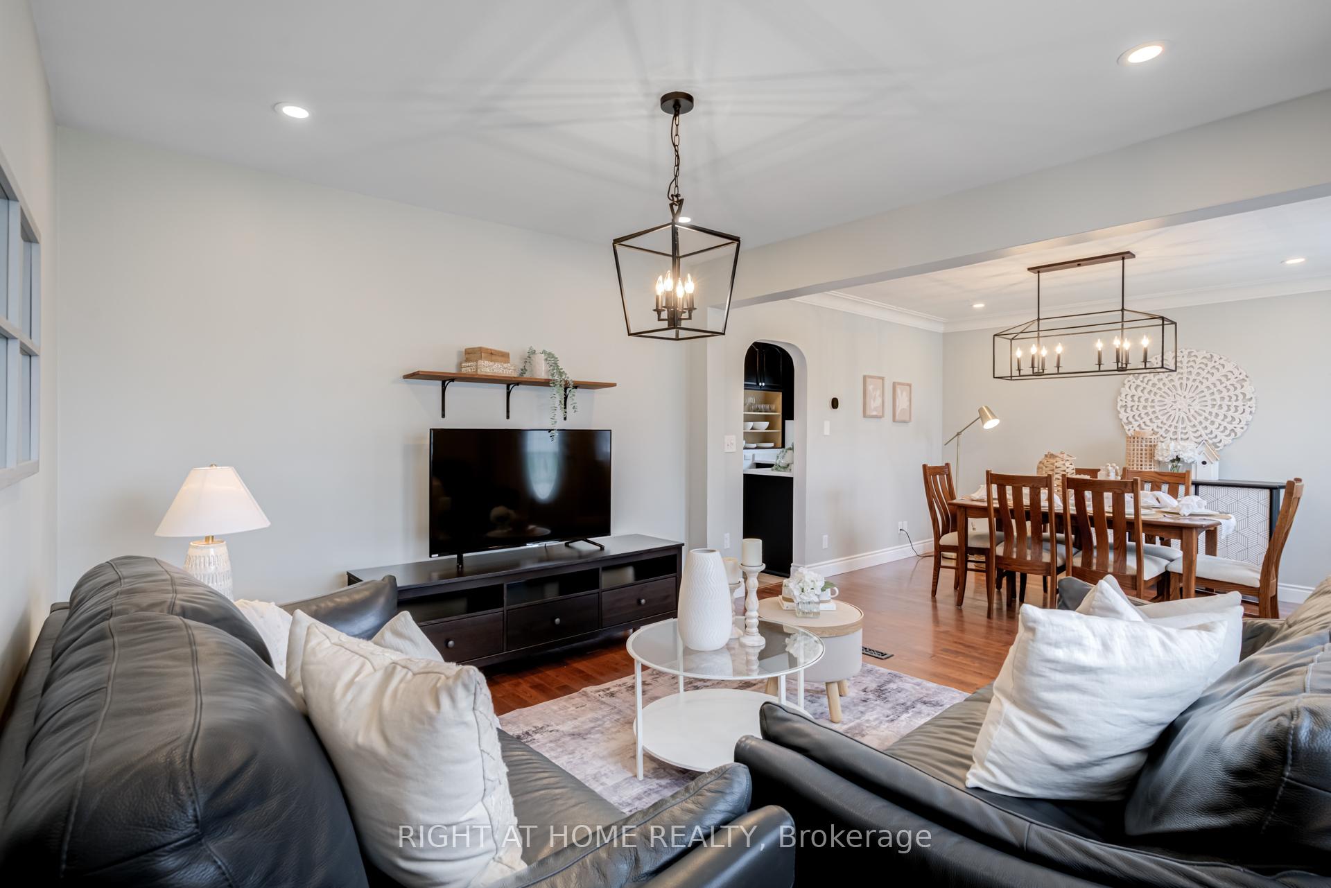 Photo 7 of 331 Ballard Street, Oshawa, Lakeview — HOMEH