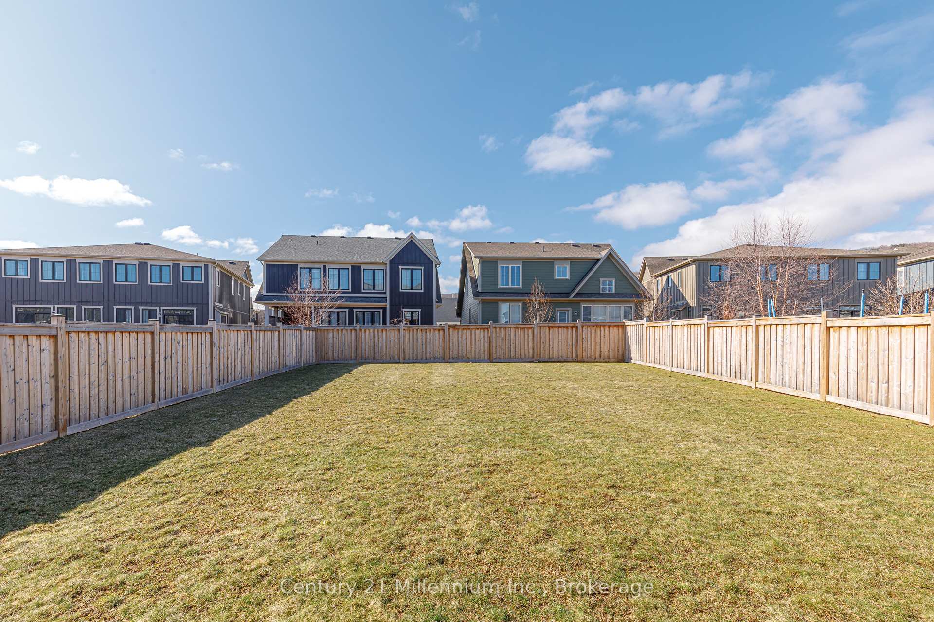 Photo 4 of 297 Yellow Birch Crescent, Blue Mountains — HOMEH