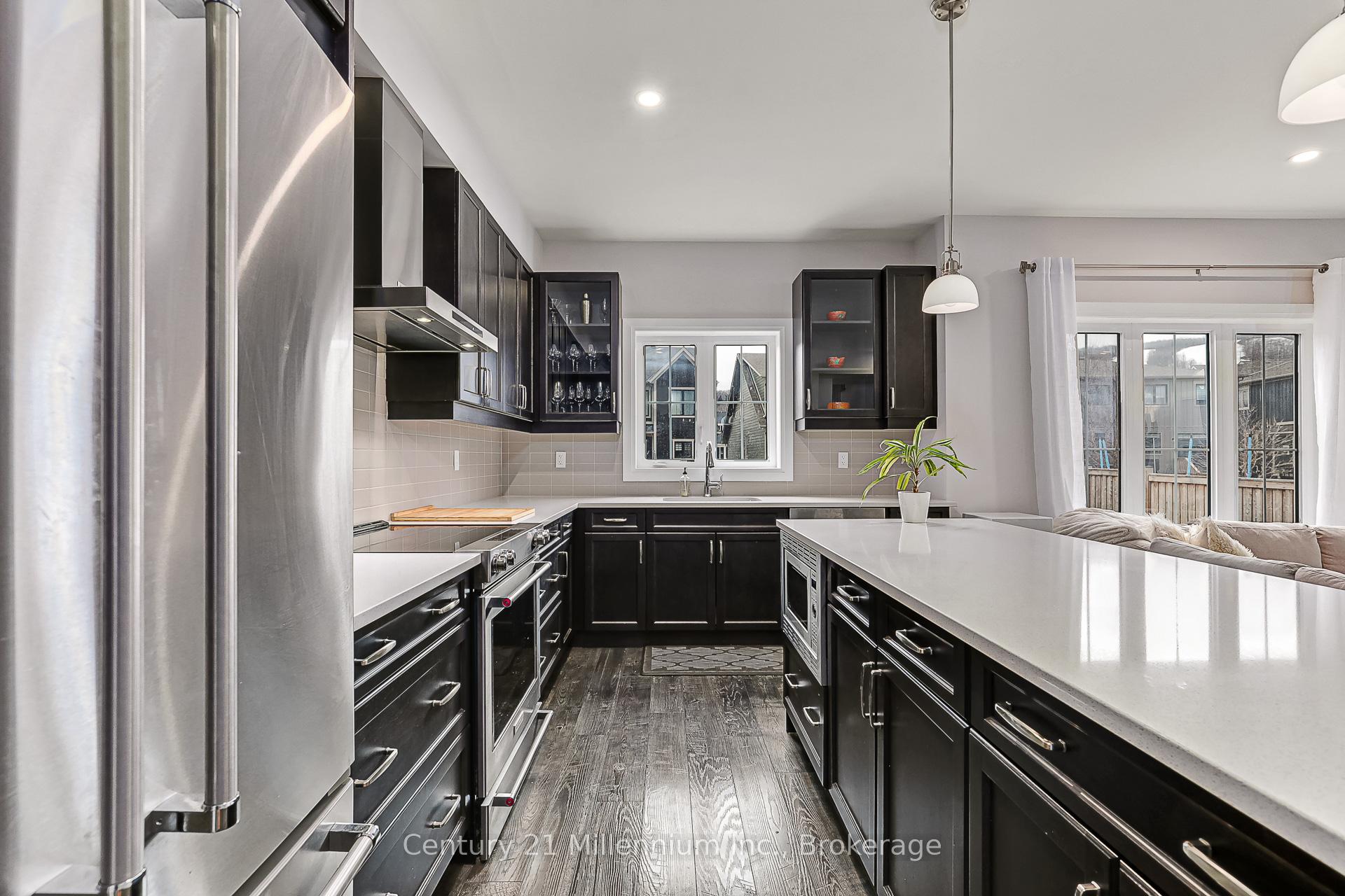 Photo 8 of 297 Yellow Birch Crescent, Blue Mountains — HOMEH