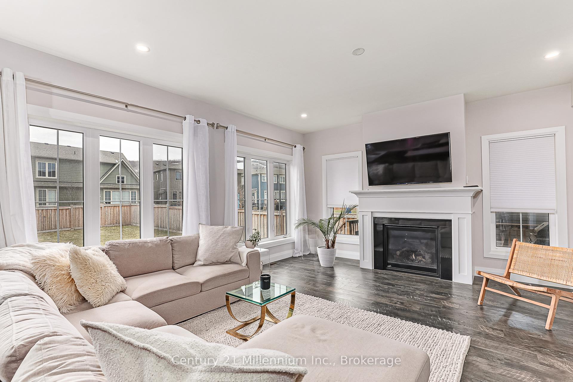 Photo 11 of 297 Yellow Birch Crescent, Blue Mountains — HOMEH