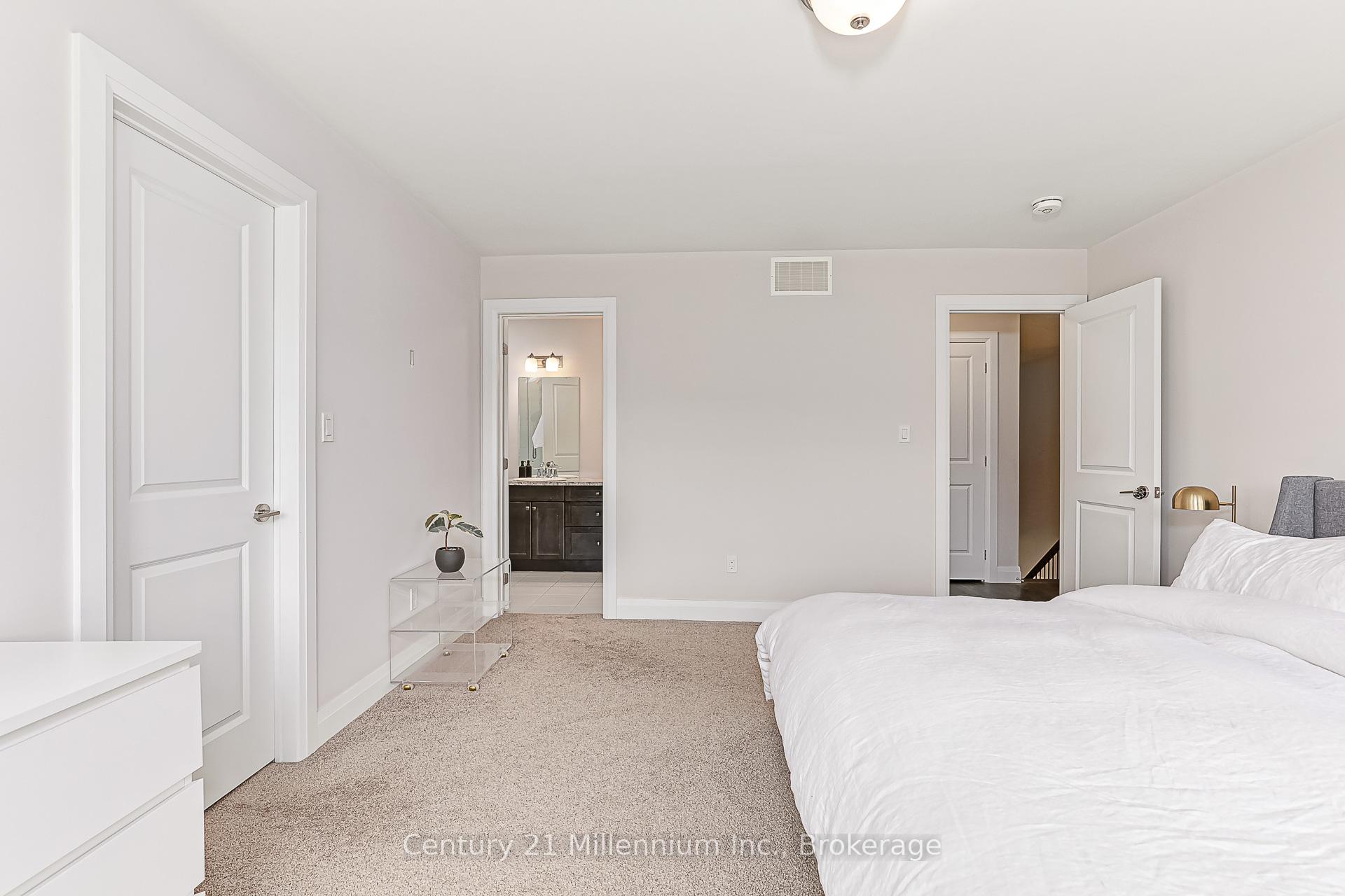 Photo 13 of 297 Yellow Birch Crescent, Blue Mountains — HOMEH