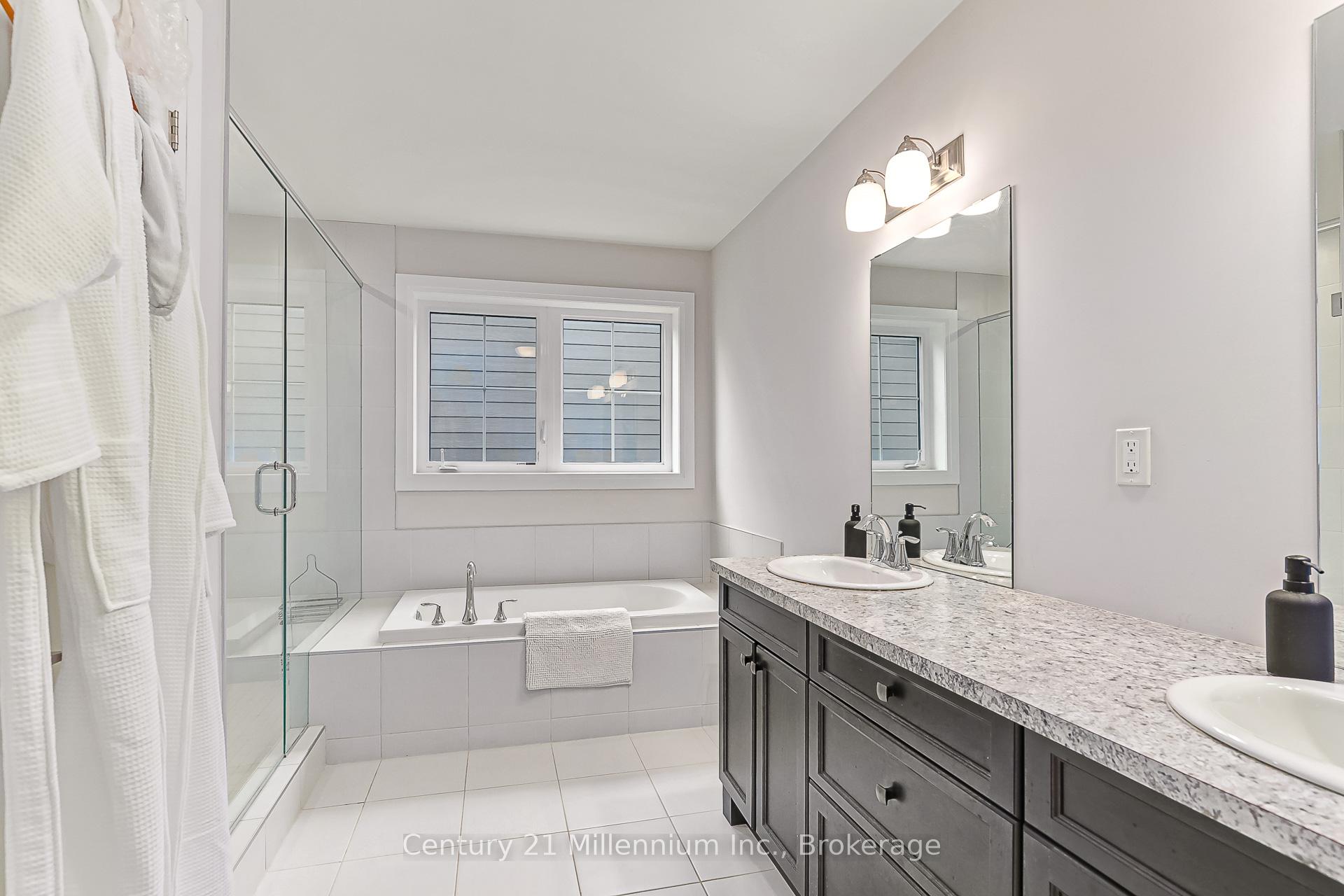 Photo 16 of 297 Yellow Birch Crescent, Blue Mountains — HOMEH