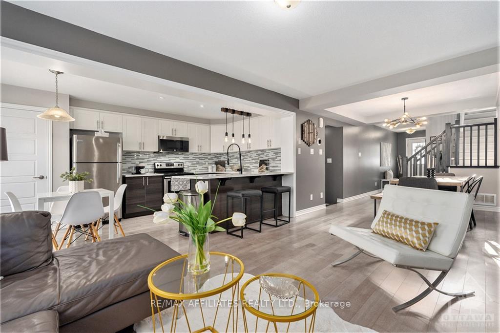 Photo 5 of 346 Sweetfern Crescent, Ottawa, Avalon West — HOMEH