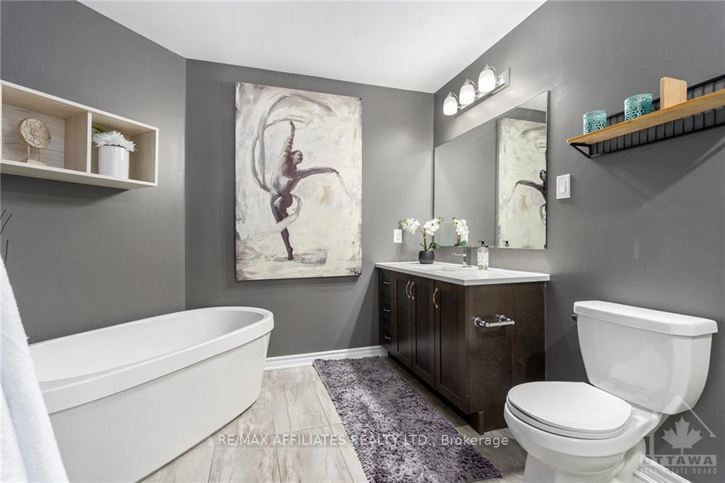 Photo 12 of 346 Sweetfern Crescent, Ottawa, Avalon West — HOMEH