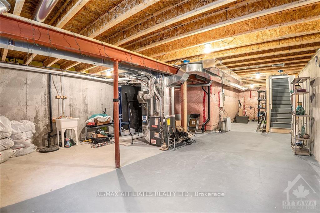 Photo 15 of 346 Sweetfern Crescent, Ottawa, Avalon West — HOMEH