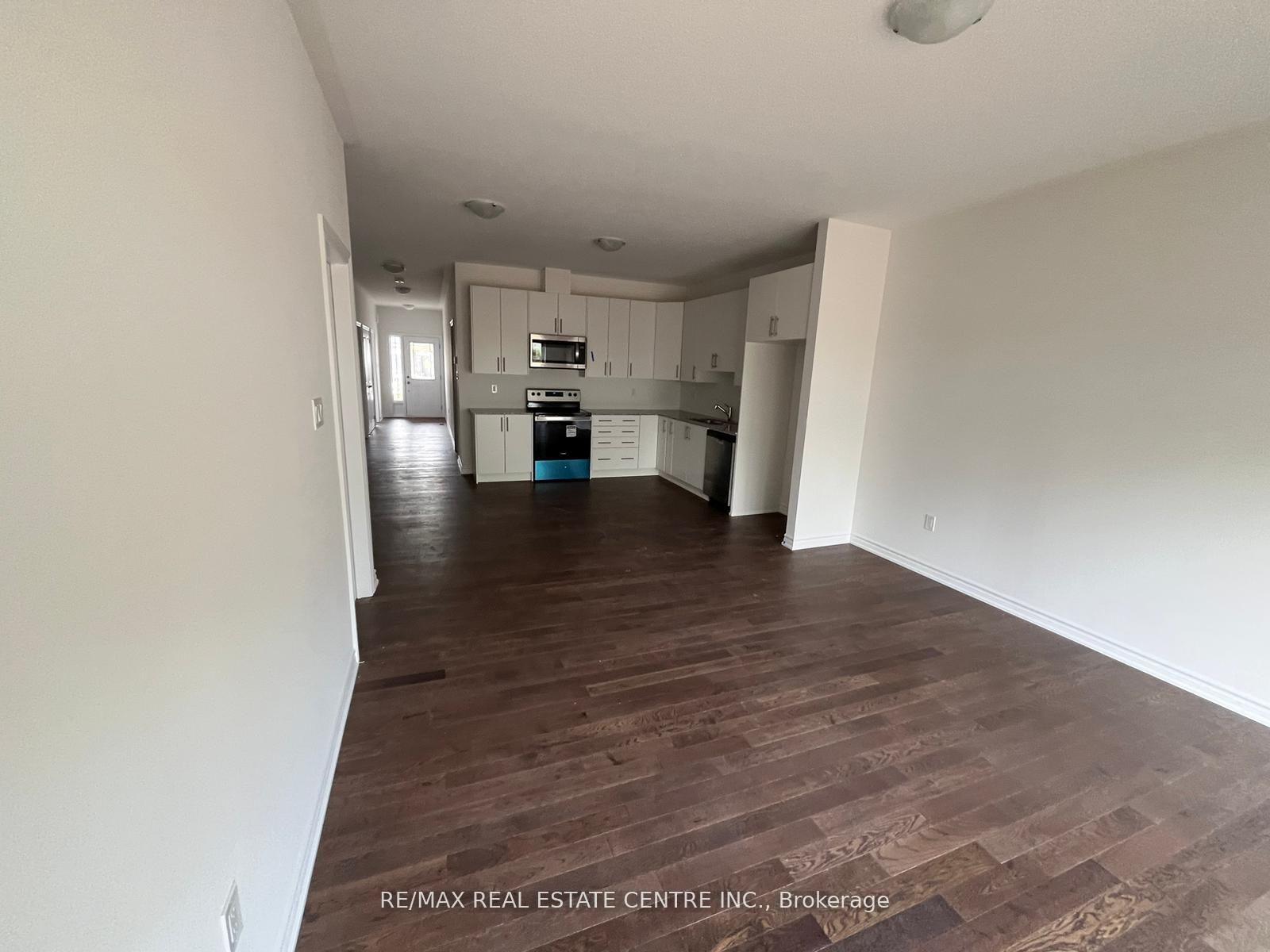 Photo 2 of 110 Adley Drive, Brockville — HOMEH