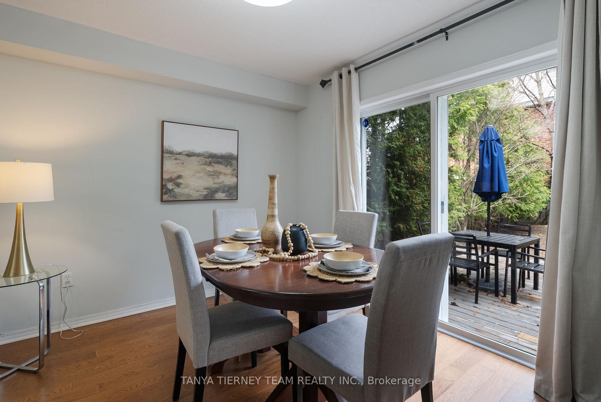 Photo 9 of 62 Wessex Drive, Whitby, Brooklin — HOMEH