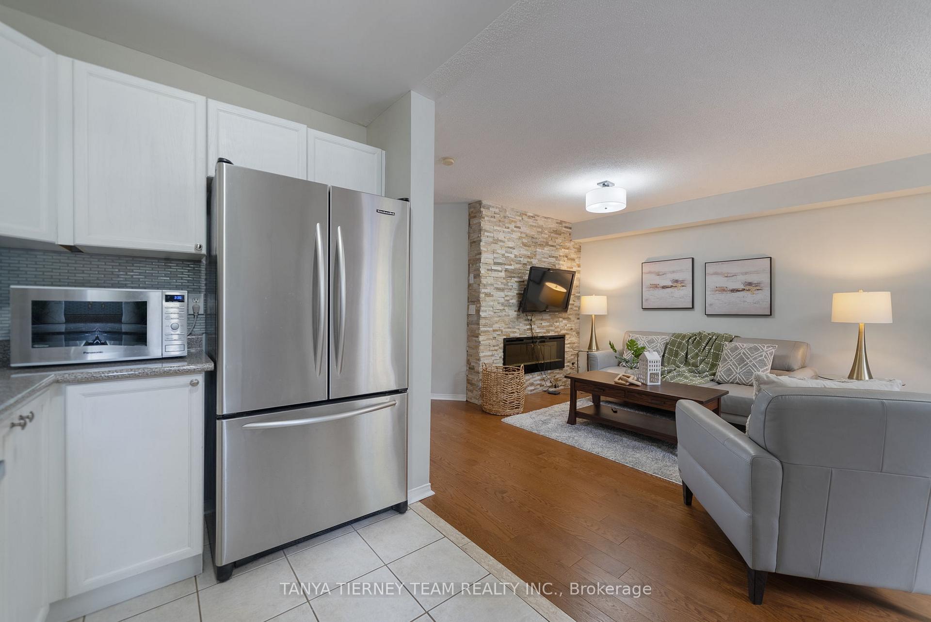 Photo 13 of 62 Wessex Drive, Whitby, Brooklin — HOMEH