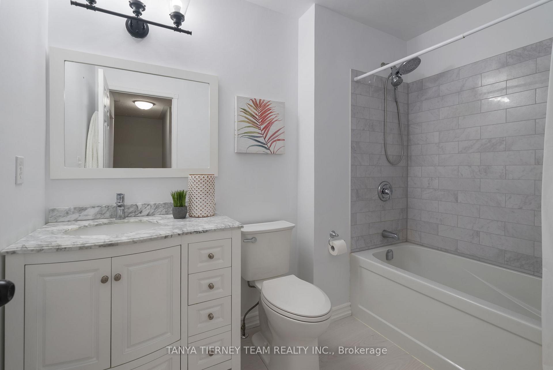 Photo 14 of 62 Wessex Drive, Whitby, Brooklin — HOMEH