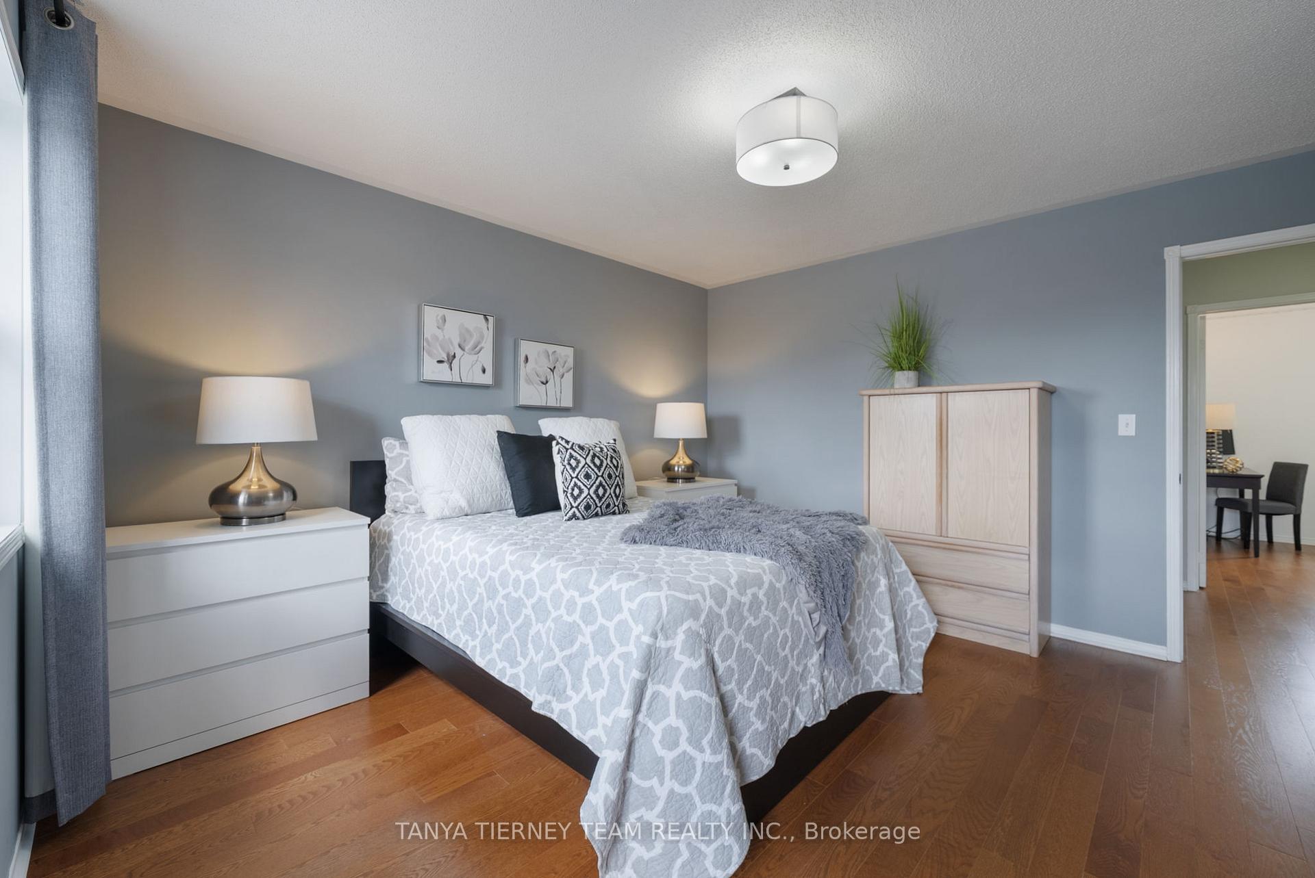 Photo 20 of 62 Wessex Drive, Whitby, Brooklin — HOMEH