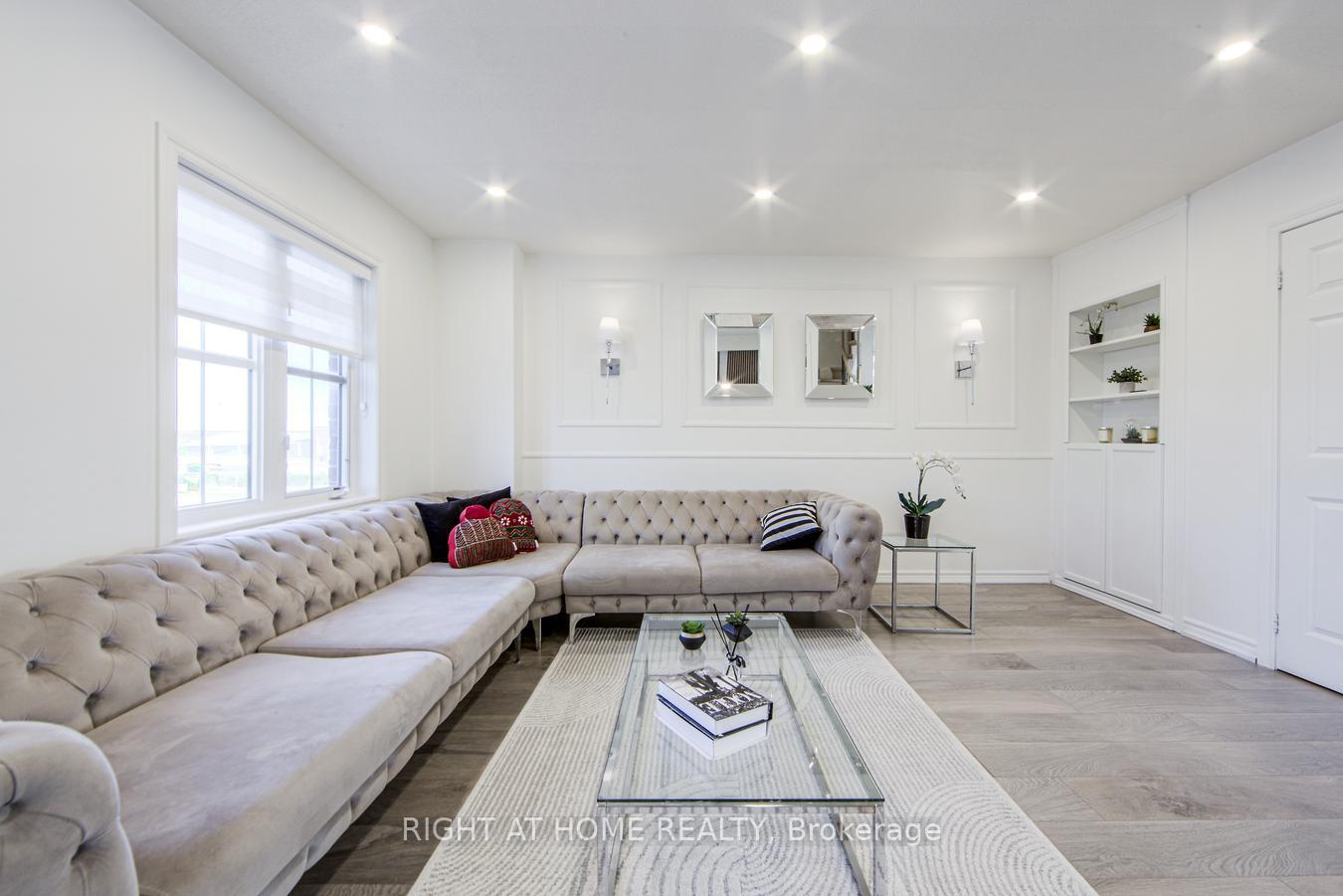 Photo 13 of 10390 Keele Street, Vaughan, Maple — HOMEH