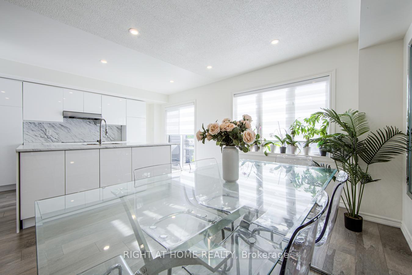 Photo 16 of 10390 Keele Street, Vaughan, Maple — HOMEH