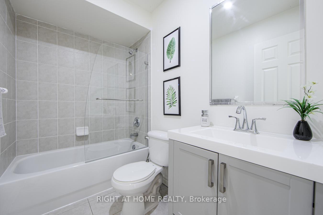 Photo 40 of 10390 Keele Street, Vaughan, Maple — HOMEH