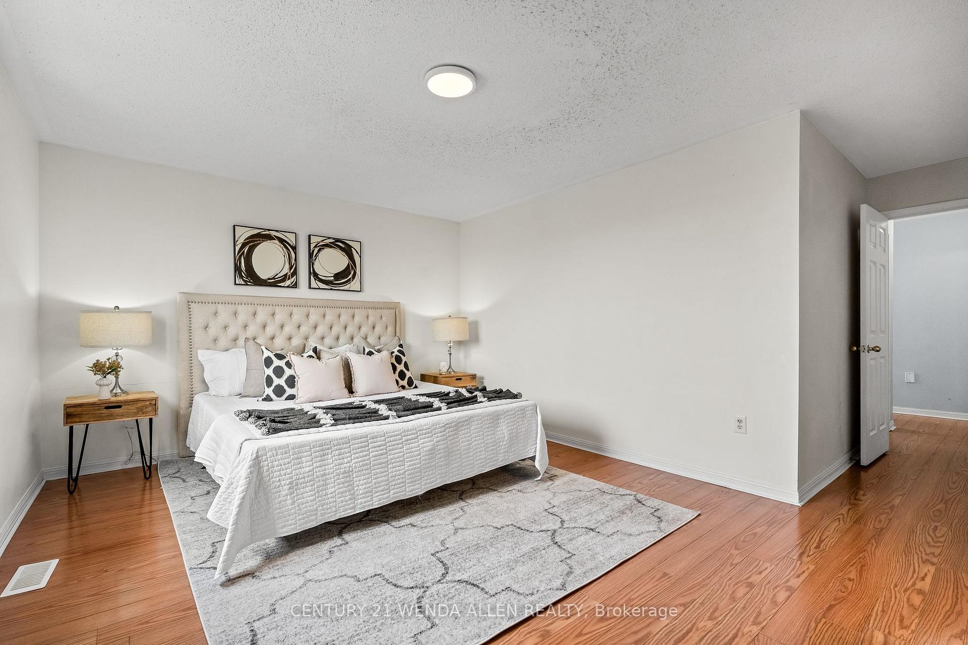 Photo 19 of 956 Townline Road S, Oshawa, Donevan — HOMEH