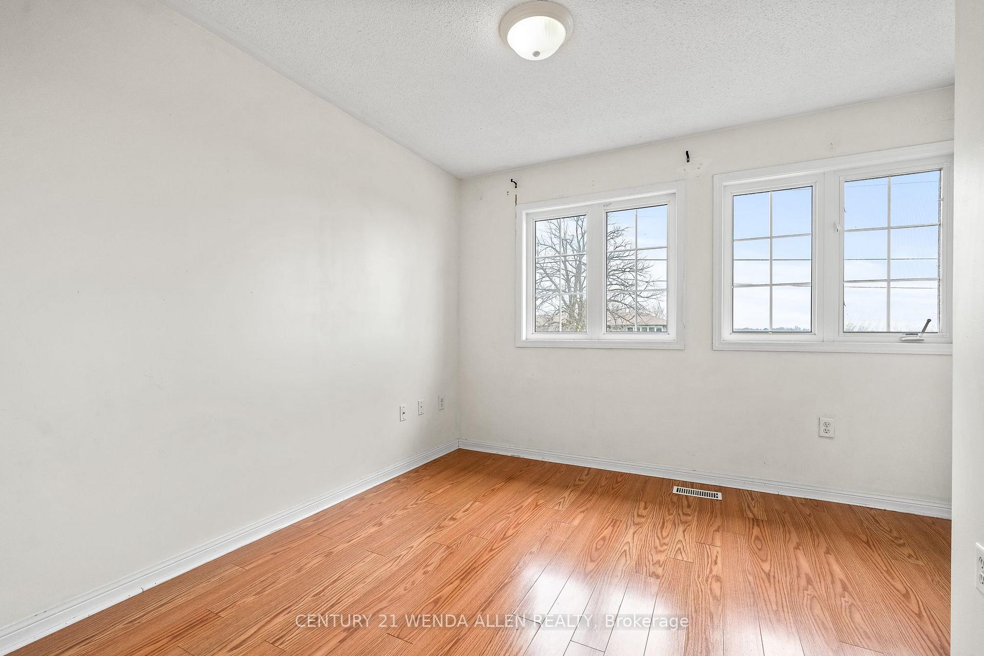 Photo 28 of 956 Townline Road S, Oshawa, Donevan — HOMEH