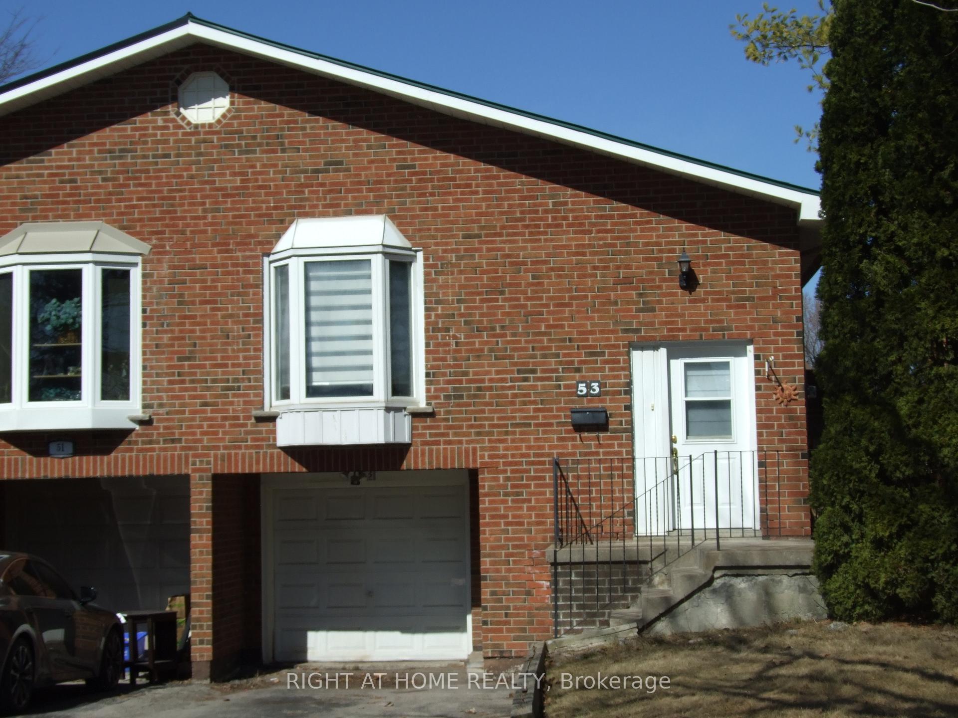 Front of 53 Renfield Crescent N