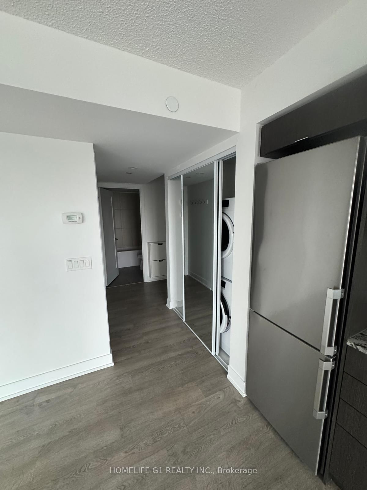 Photo 5 of Unit 1424, 9 Mabelle Ave, Etobicoke, Islington-City Centre West — HOMEH