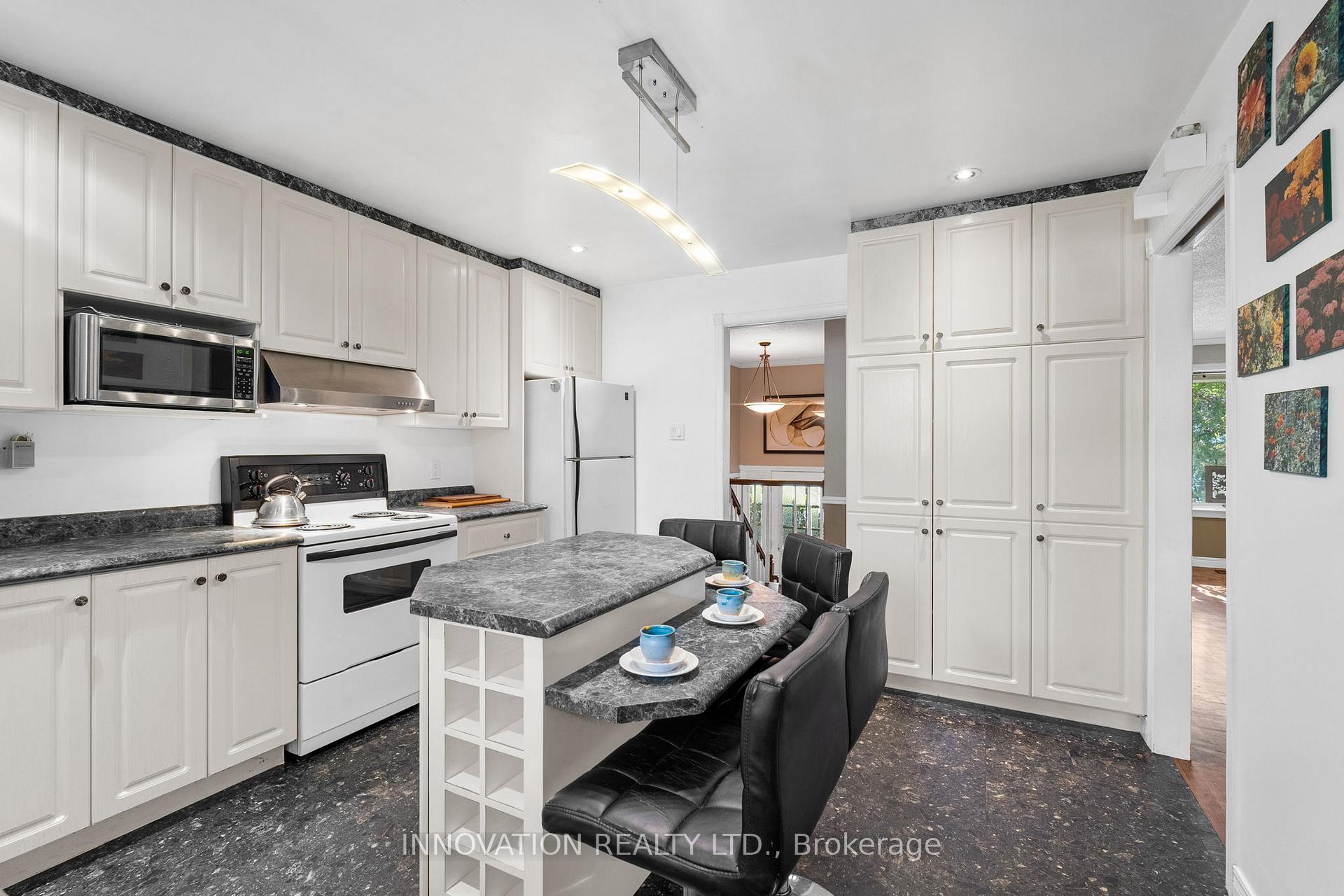 Photo 9 of 2931 Ahearn Avenue, Ottawa, Britannia — HOMEH